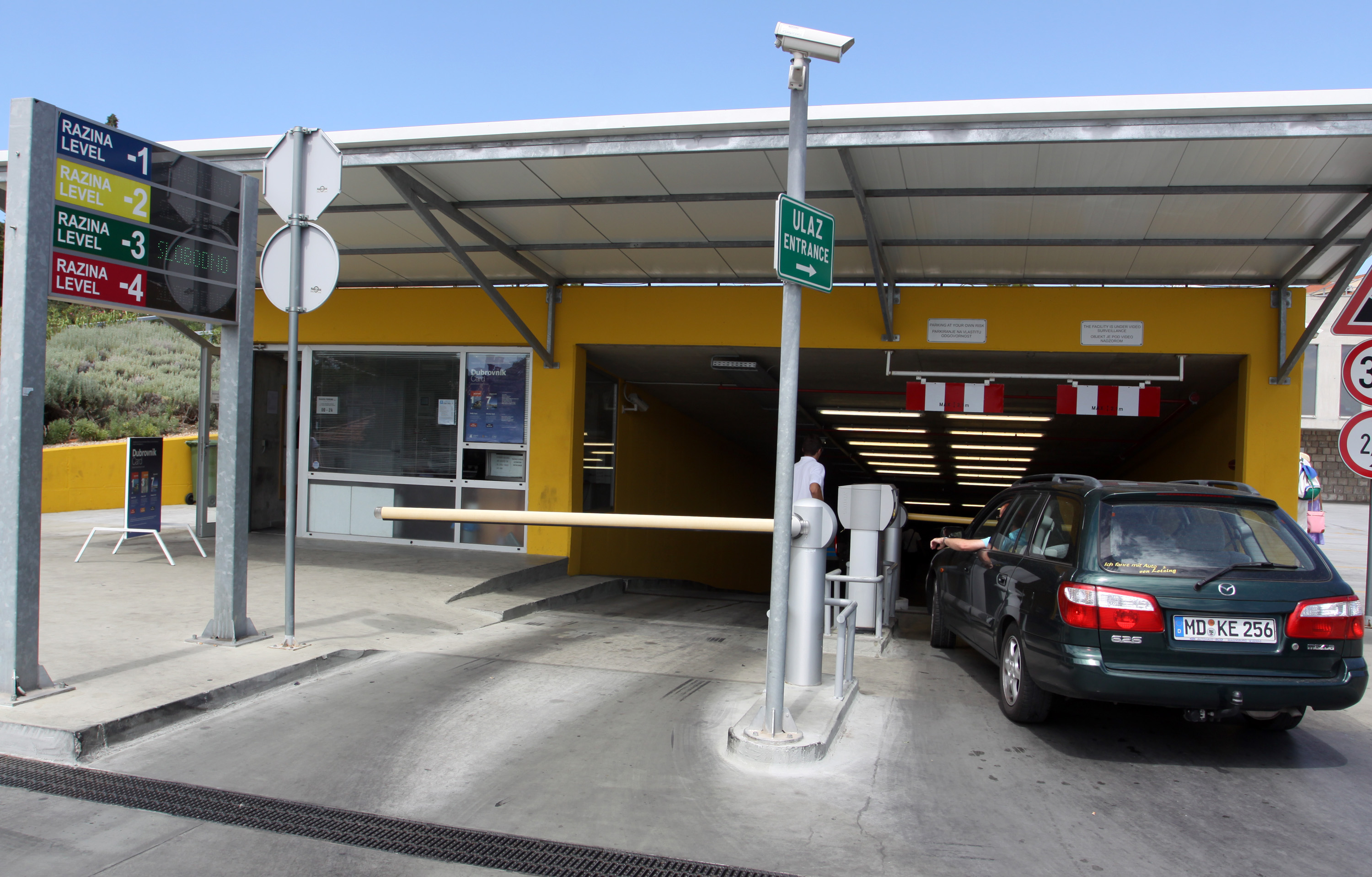 Dubrovačka garaža na Ilijinoj glavici