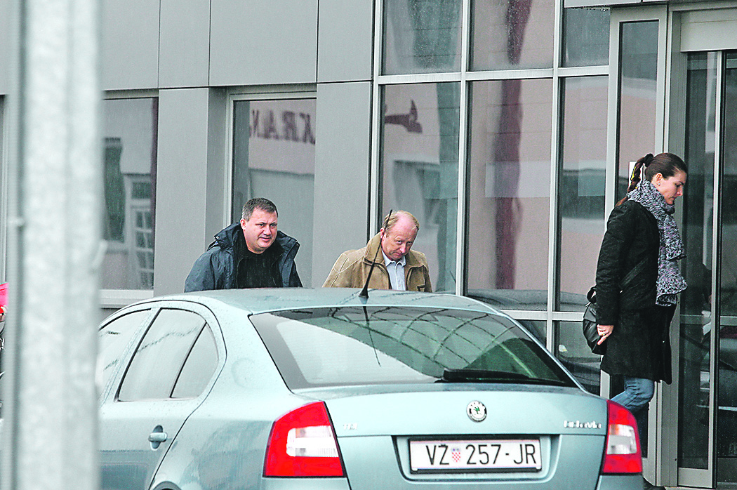 Privođenje Dražena Dedija, direktora Farmala u vrijeme izbijanja afere