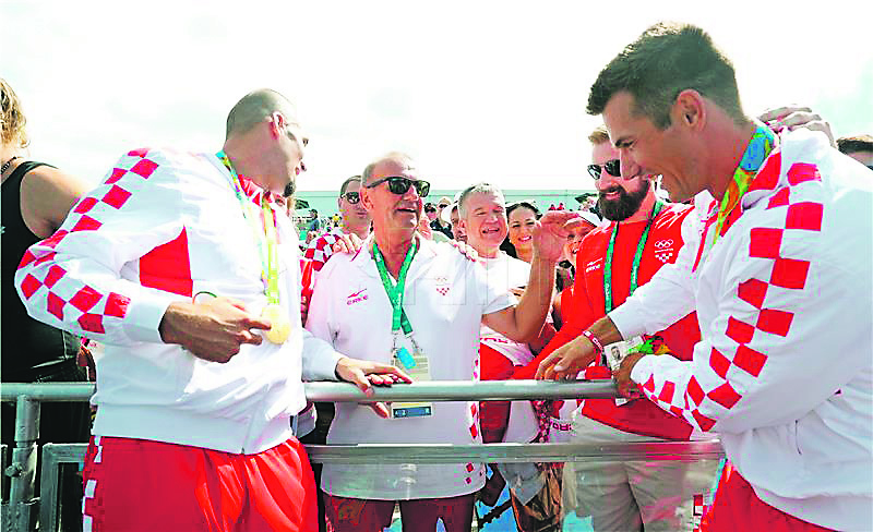 P-H20160811007927_bralic_sinkovic_2_copy