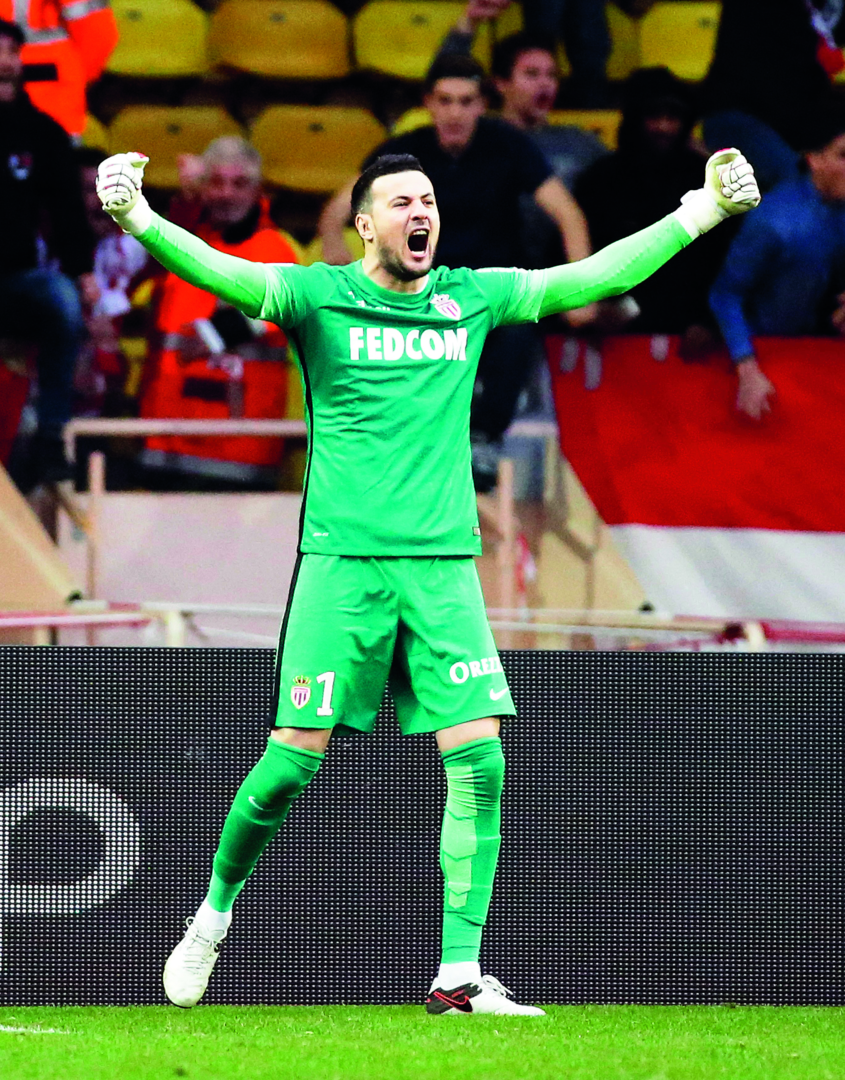 2016-02-06T151746Z_93948625_GF10000298298_RTRMADP_3_SOCCER-FRANCE_copy