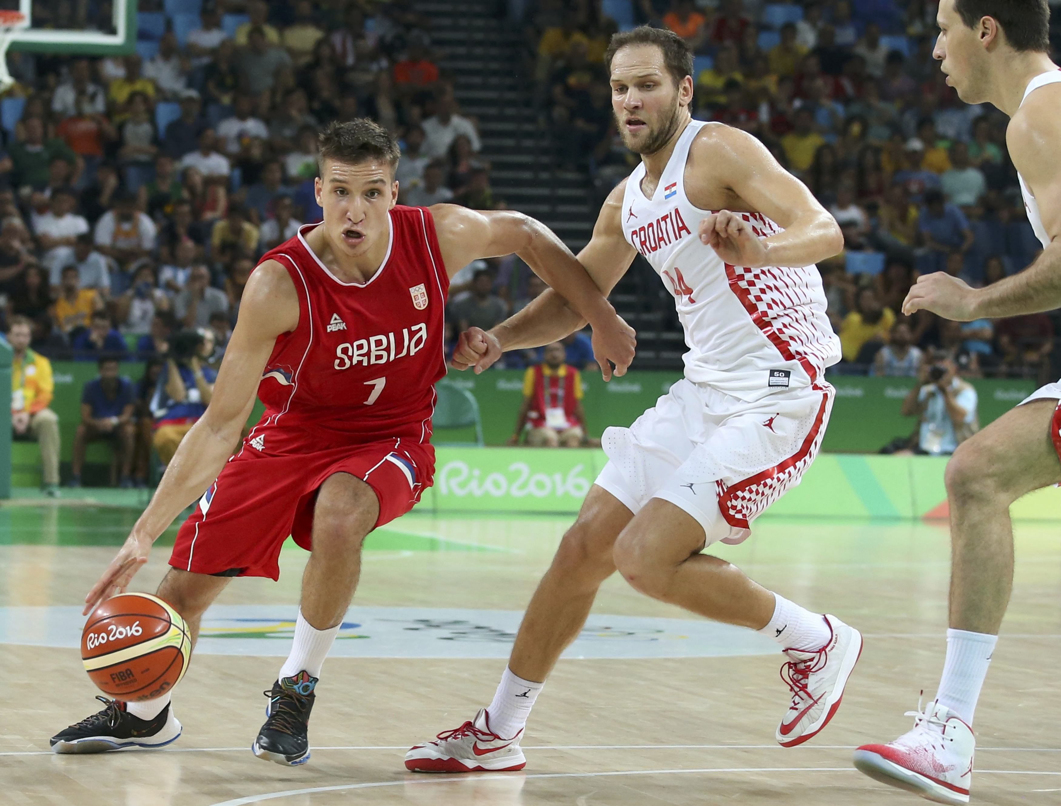 2016-08-18T024014Z_75800541