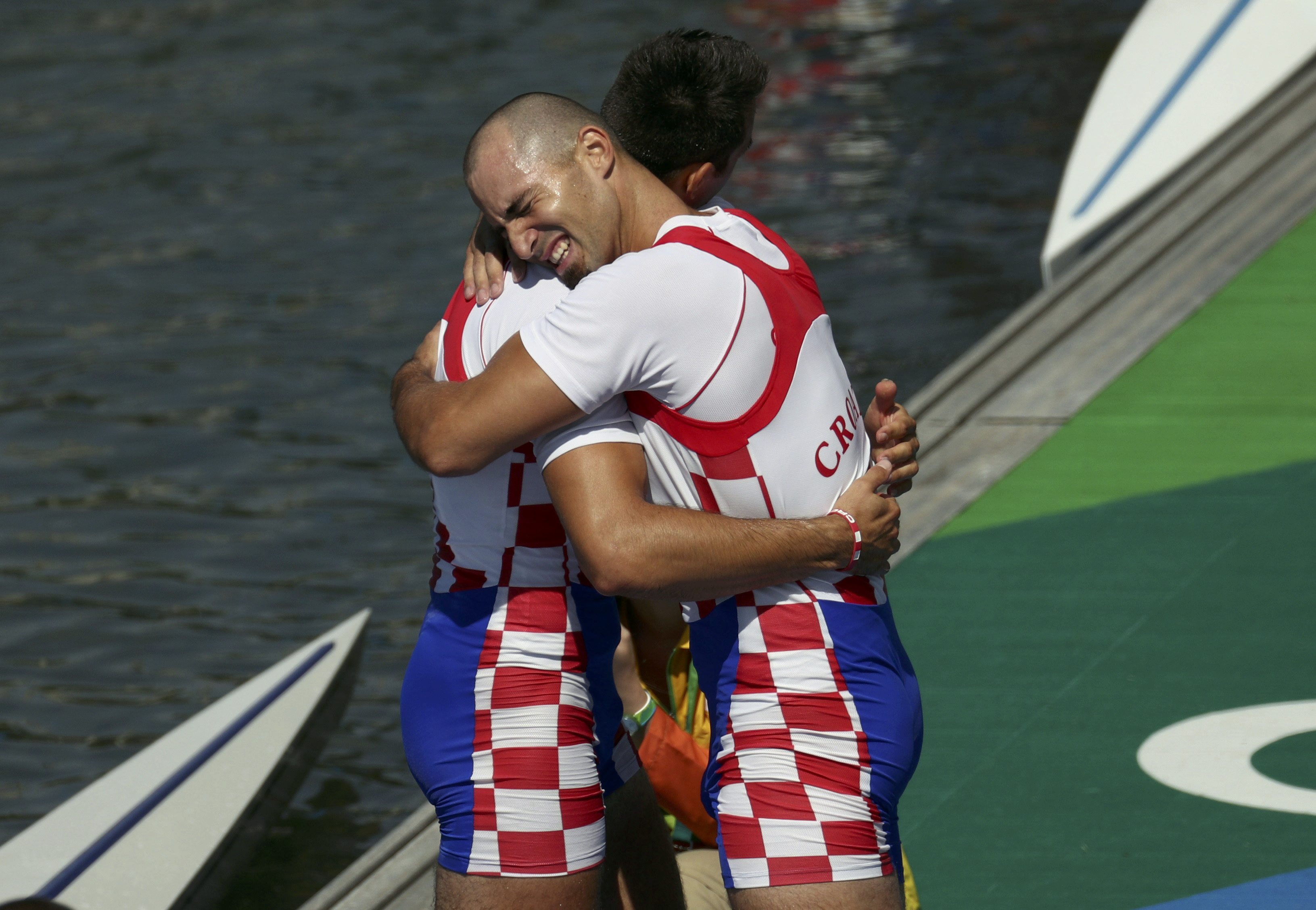 2016-08-11T220105Z_71408880