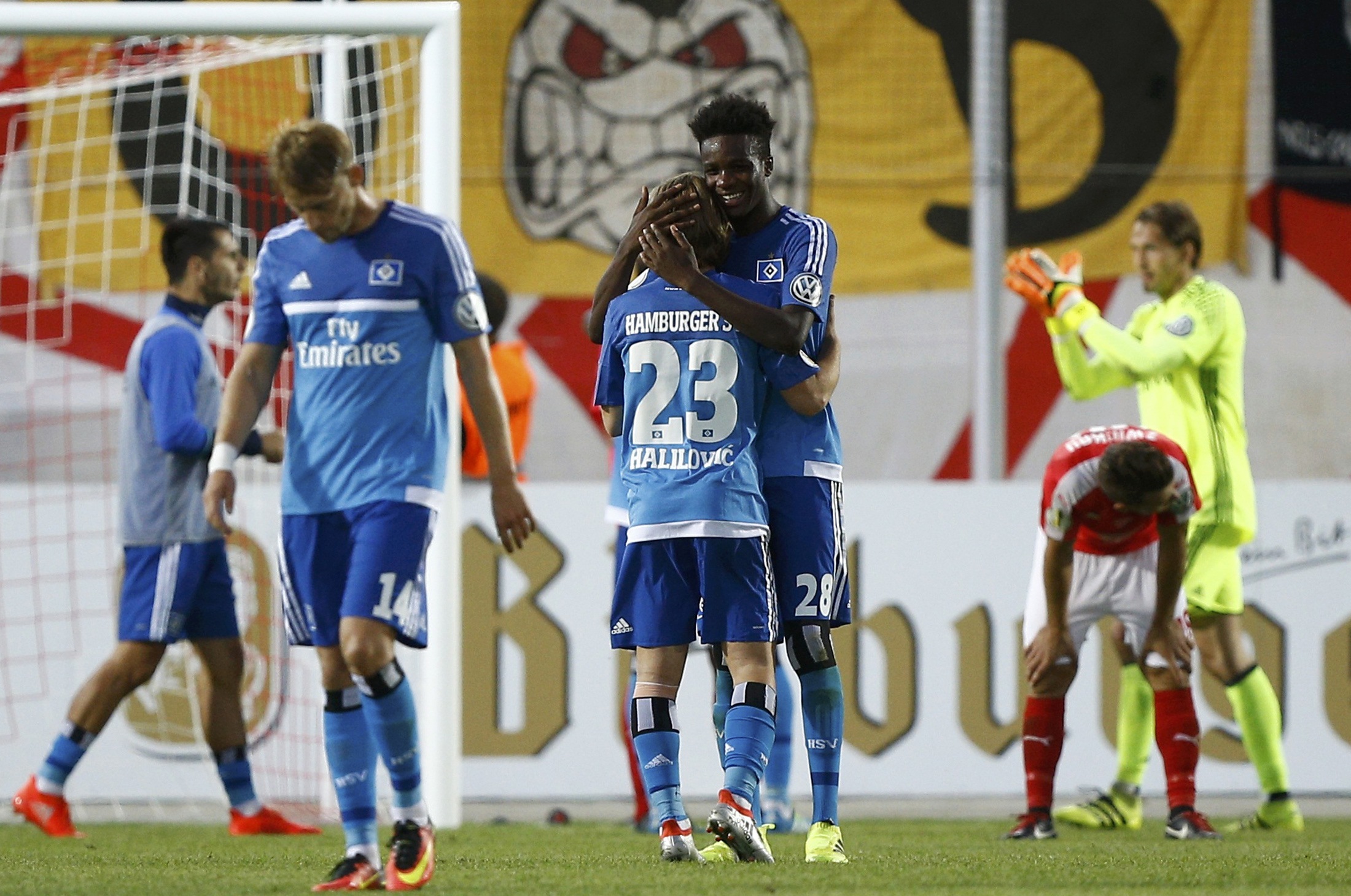 2016-08-22T185139Z_1248804894_LR1EC8M1GDT4E_RTRMADP_3_SOCCER-GERMANY-CUP