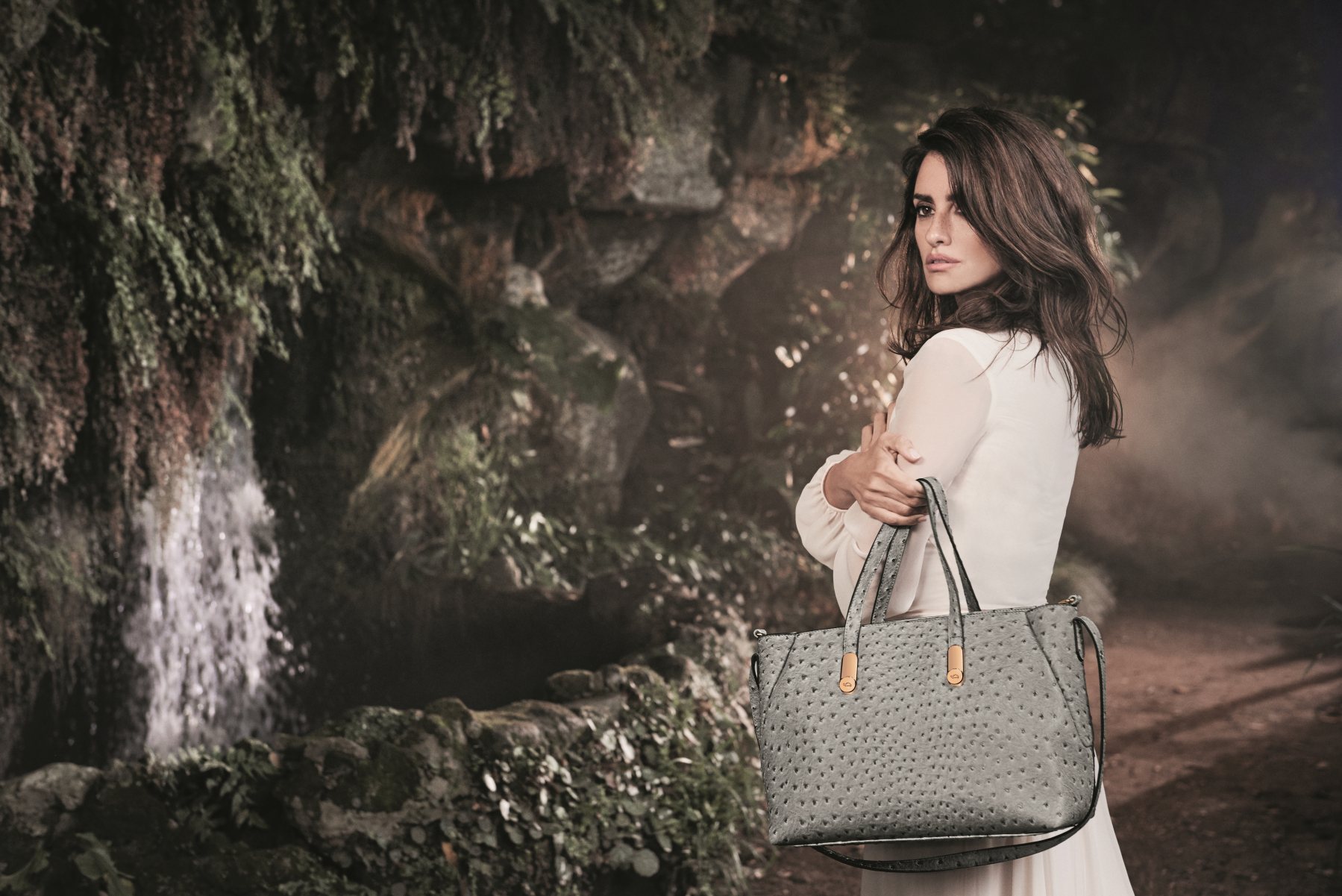 Penelope Cruz za Carpisu_campaign image 2