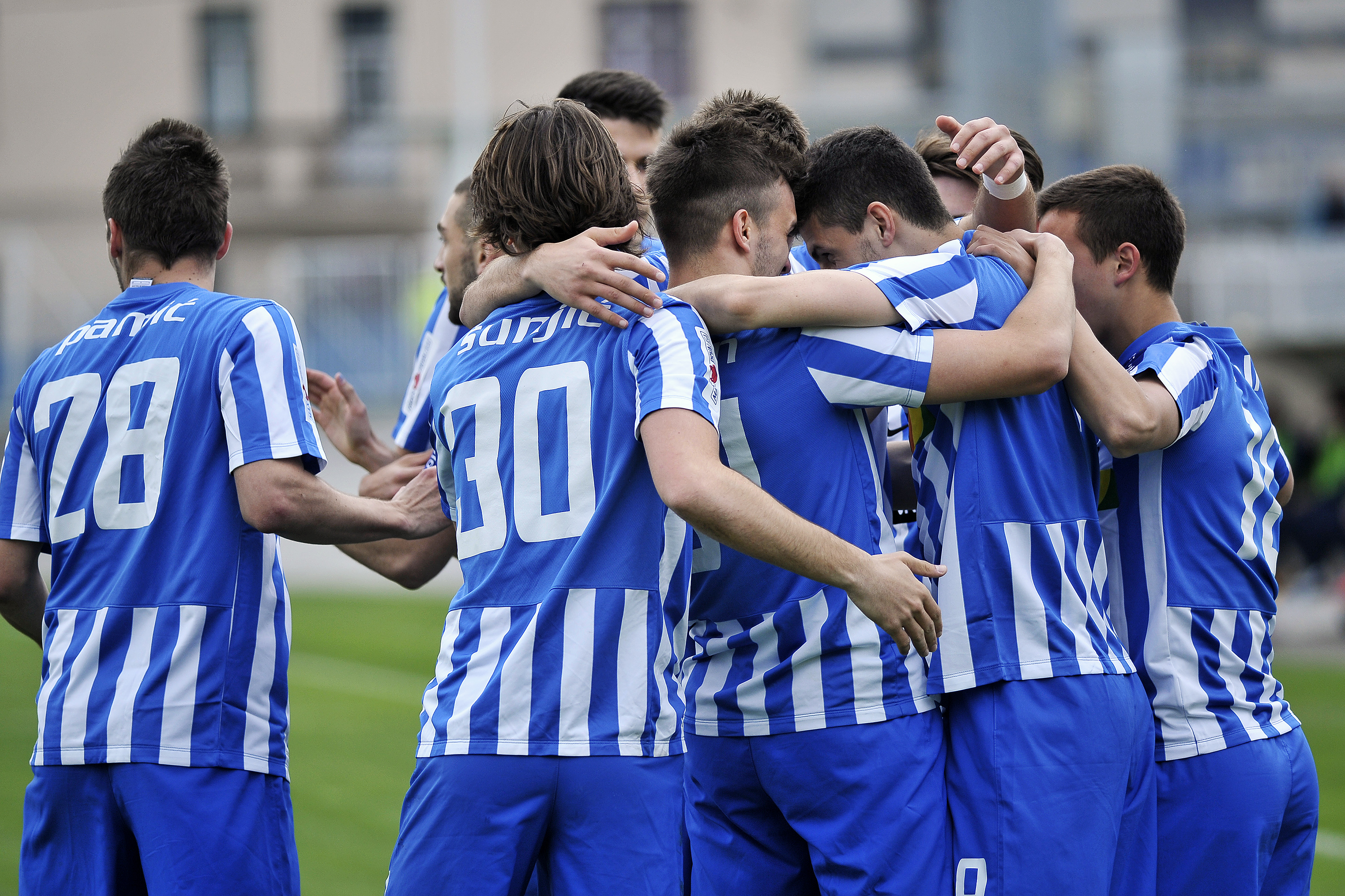 lokomotiva_slaven2-090416