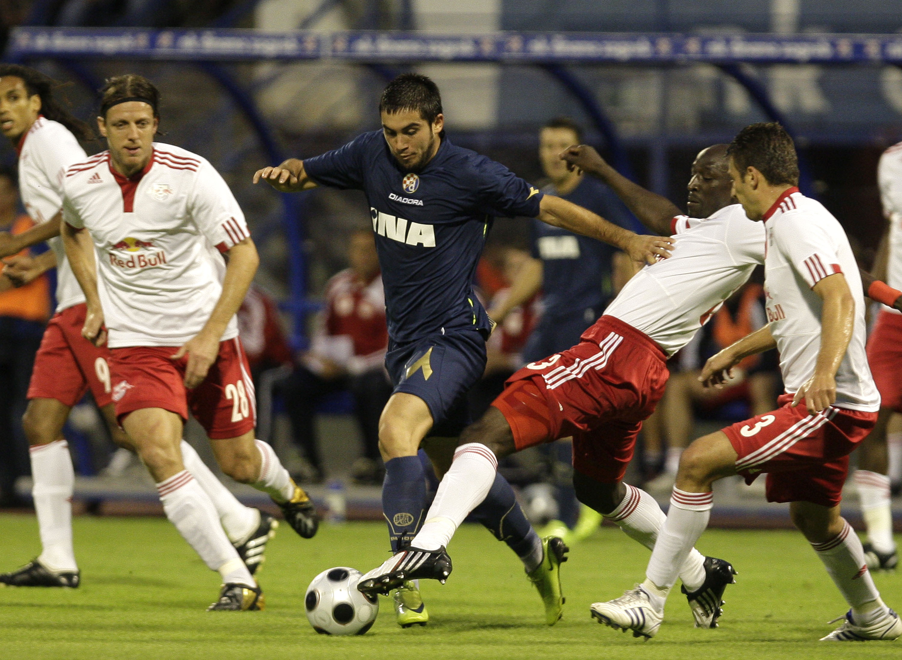 morales_aufhauser-040809