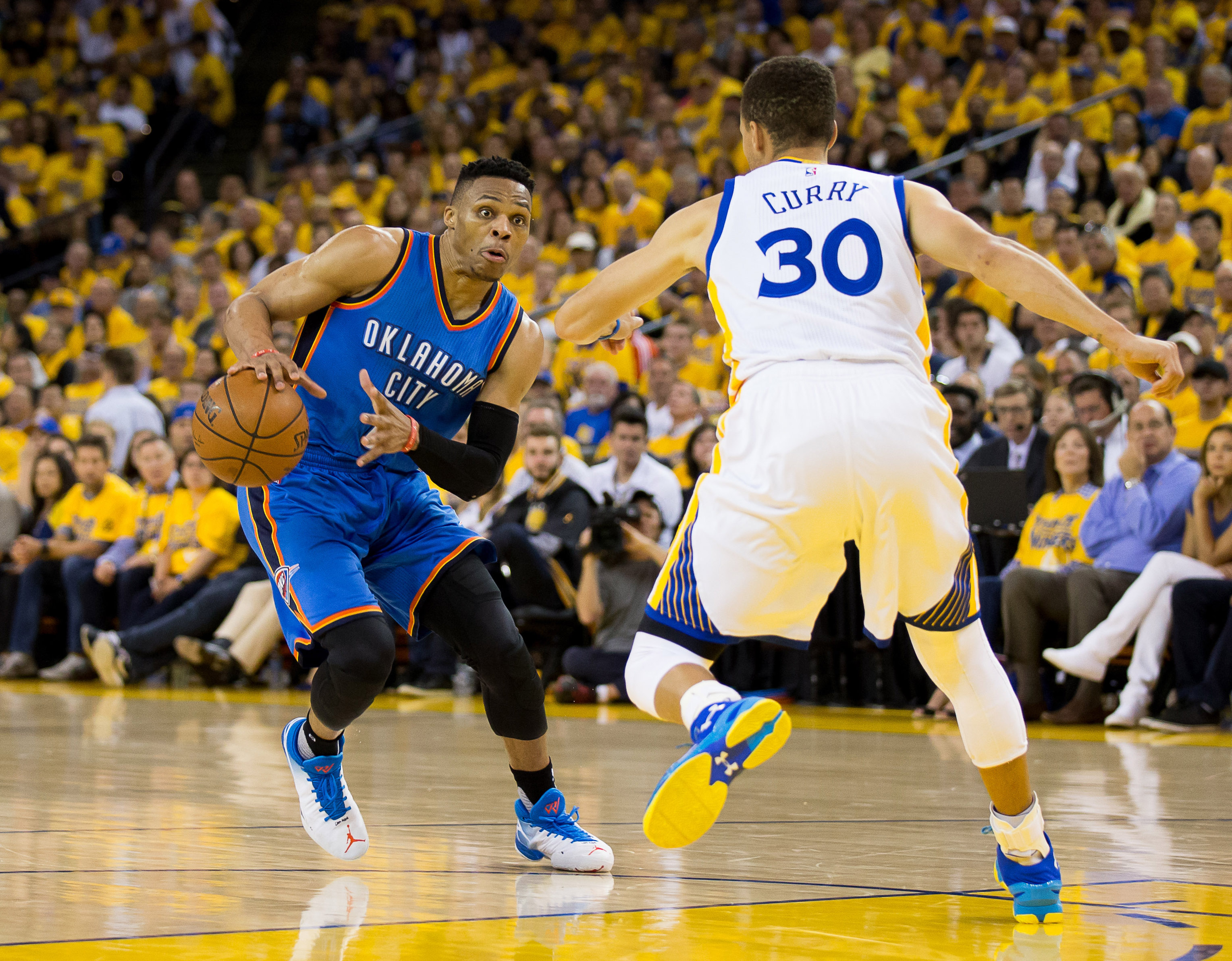 2016-05-27T030913Z_621970220_NOCID_RTRMADP_3_NBA-PLAYOFFS-OKLAHOMA-CITY-THUNDER-AT-GOLDEN-STATE-WARRIORS