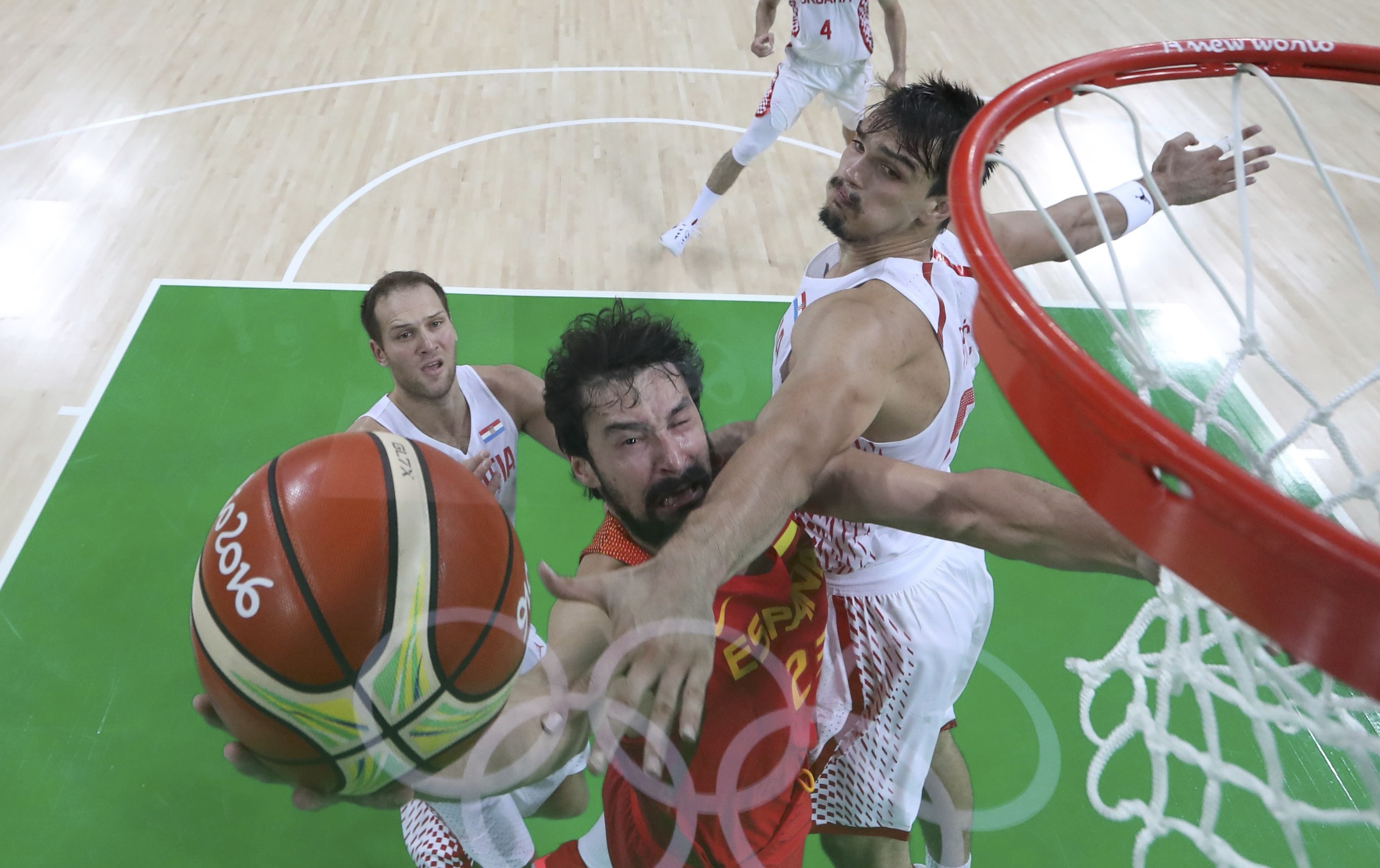 Sergio Llull kraj Bojana Bogdanovića i Darija Šarića