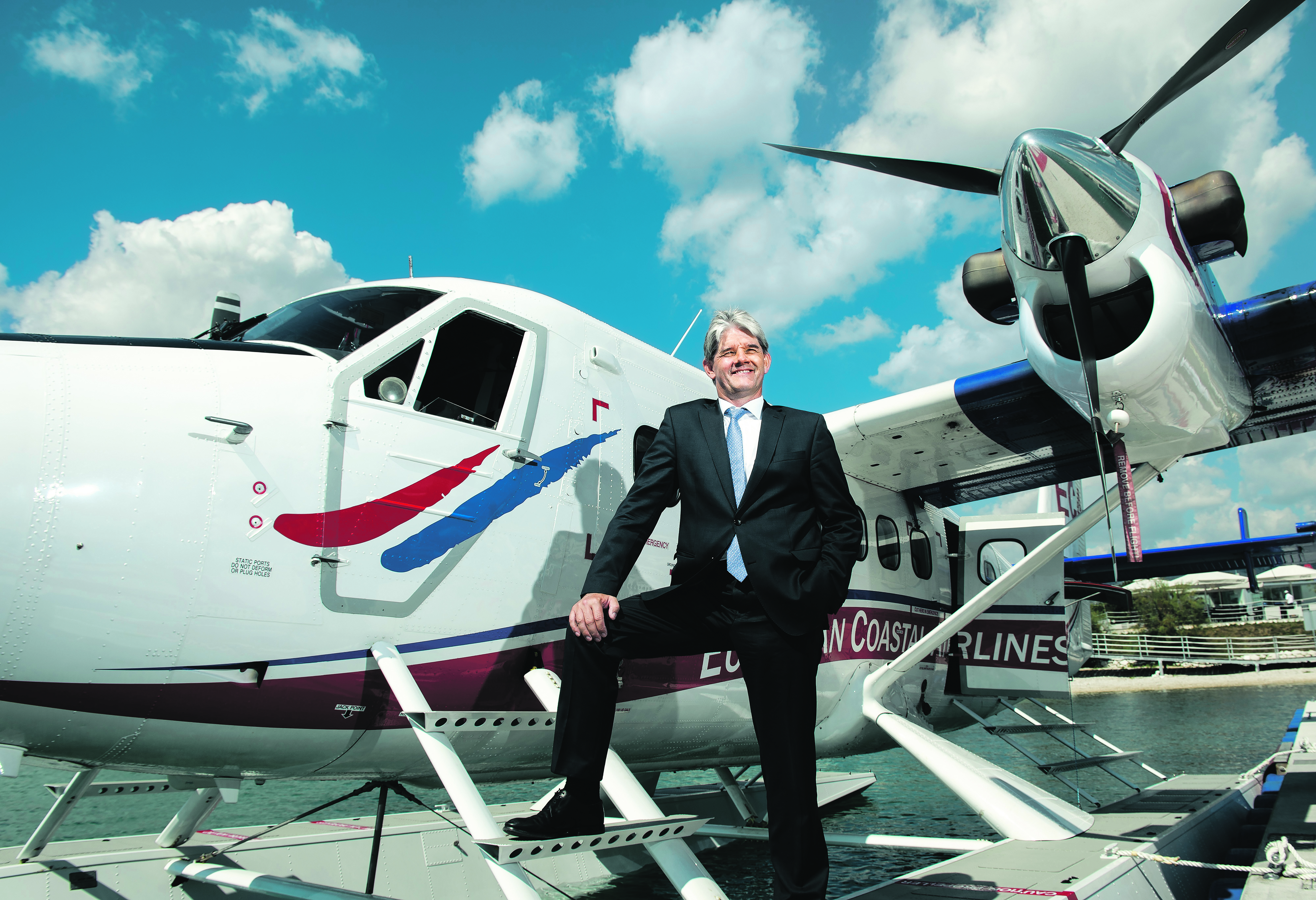 79070-102926-hidroavion_2-1