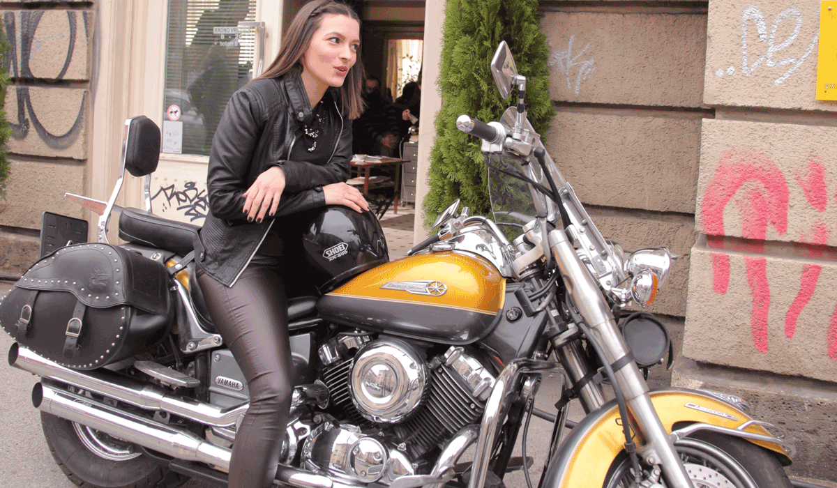 Scena iz serije Ko te šiša