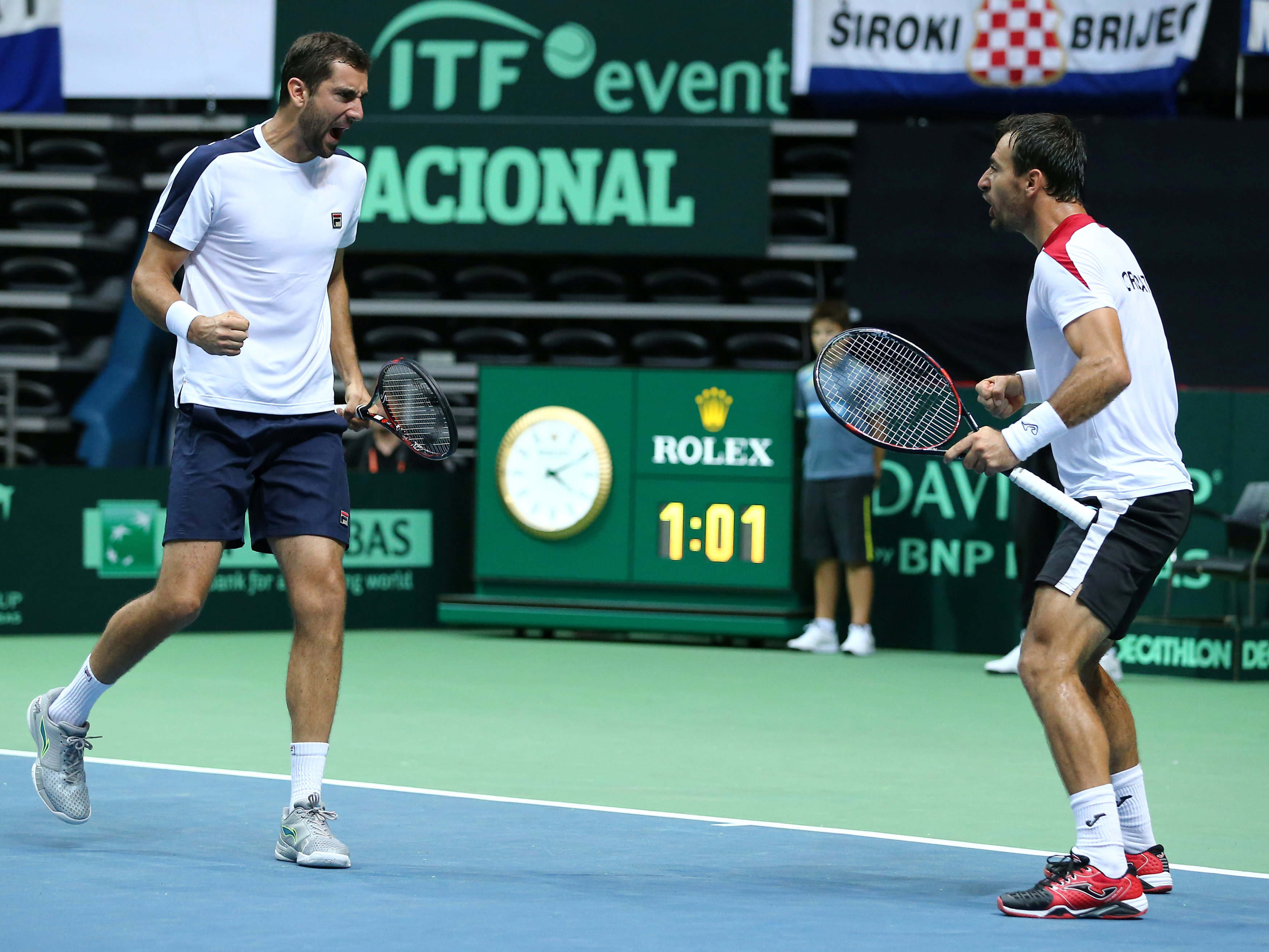 2016-09-17T142459Z_1204585245_S1BEUBVIHNAA_RTRMADP_3_TENNIS-DAVIS-CRO-FRA