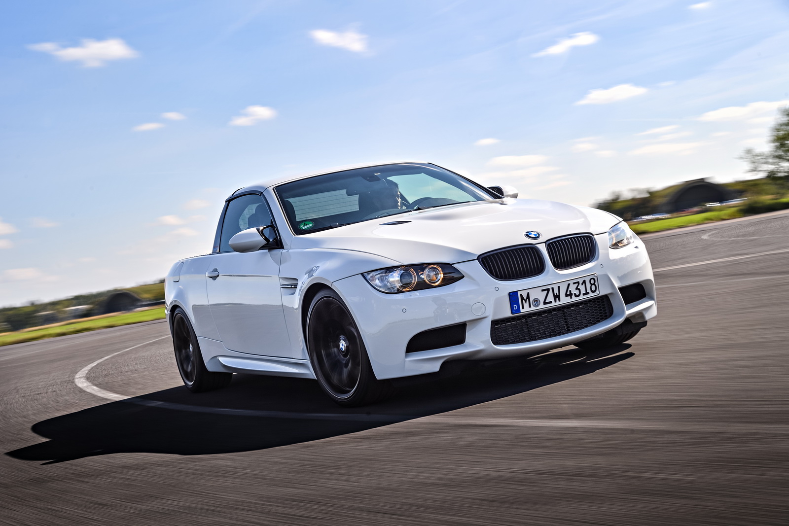 BMW-E90M3-Pickup-01