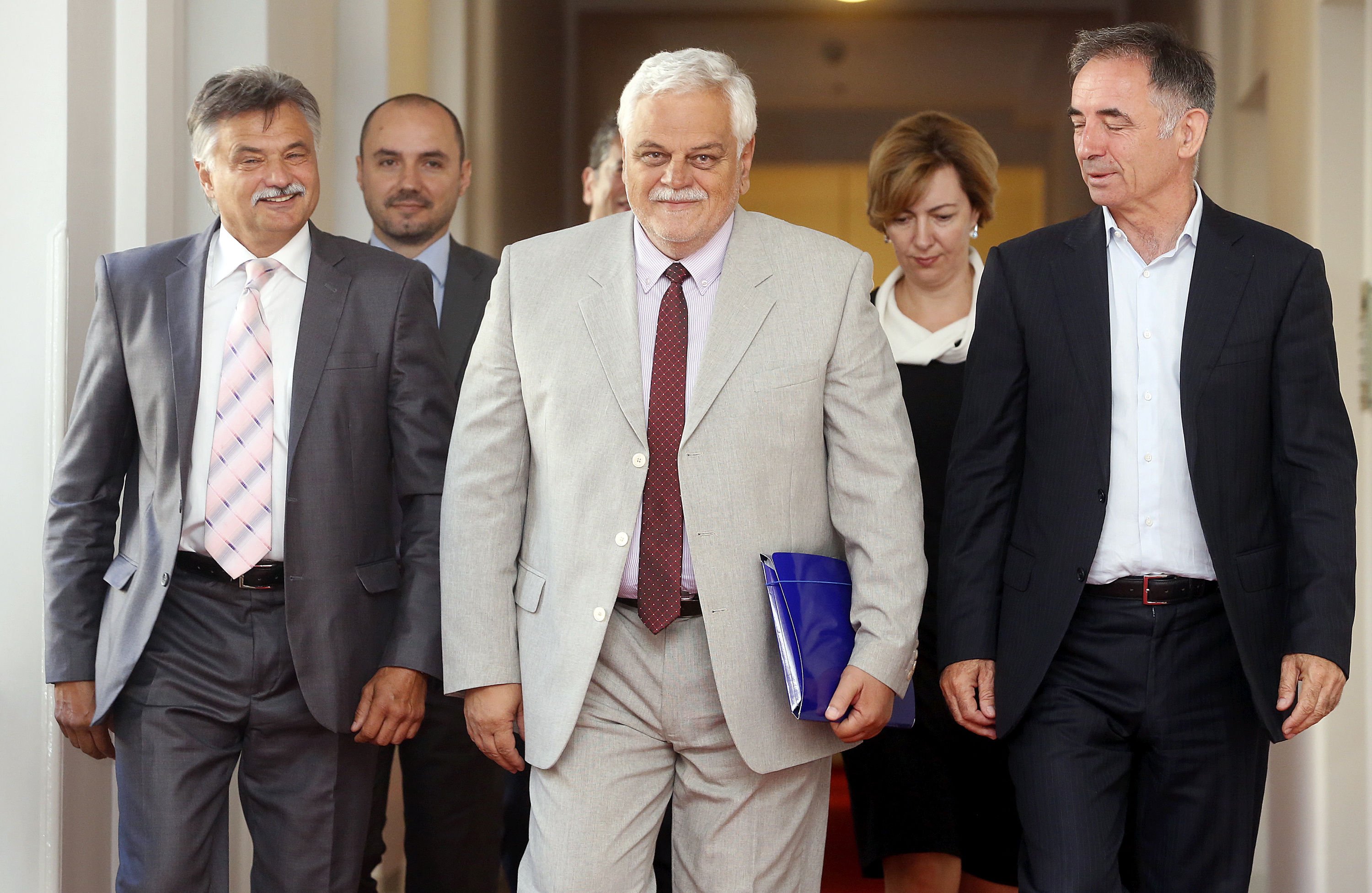 Vojisalv Stanimirović (u sredini)