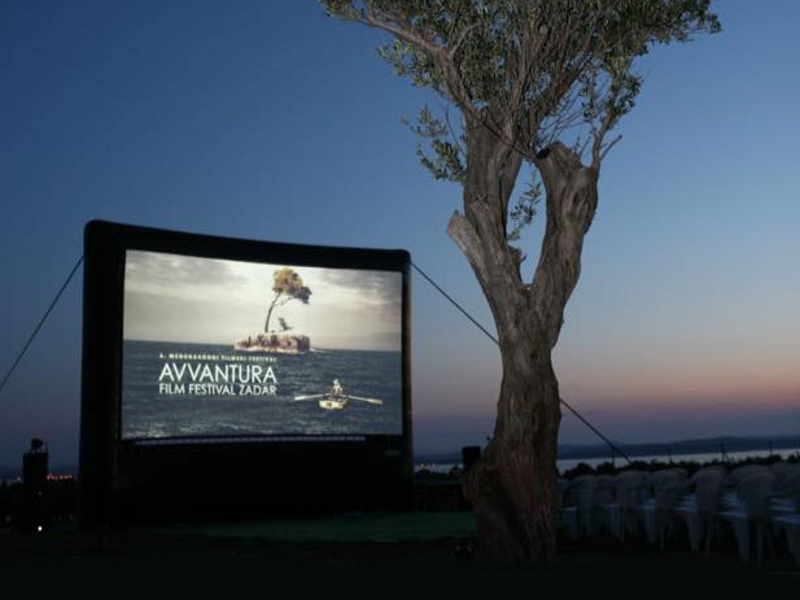 naslovna_avvantura.bin