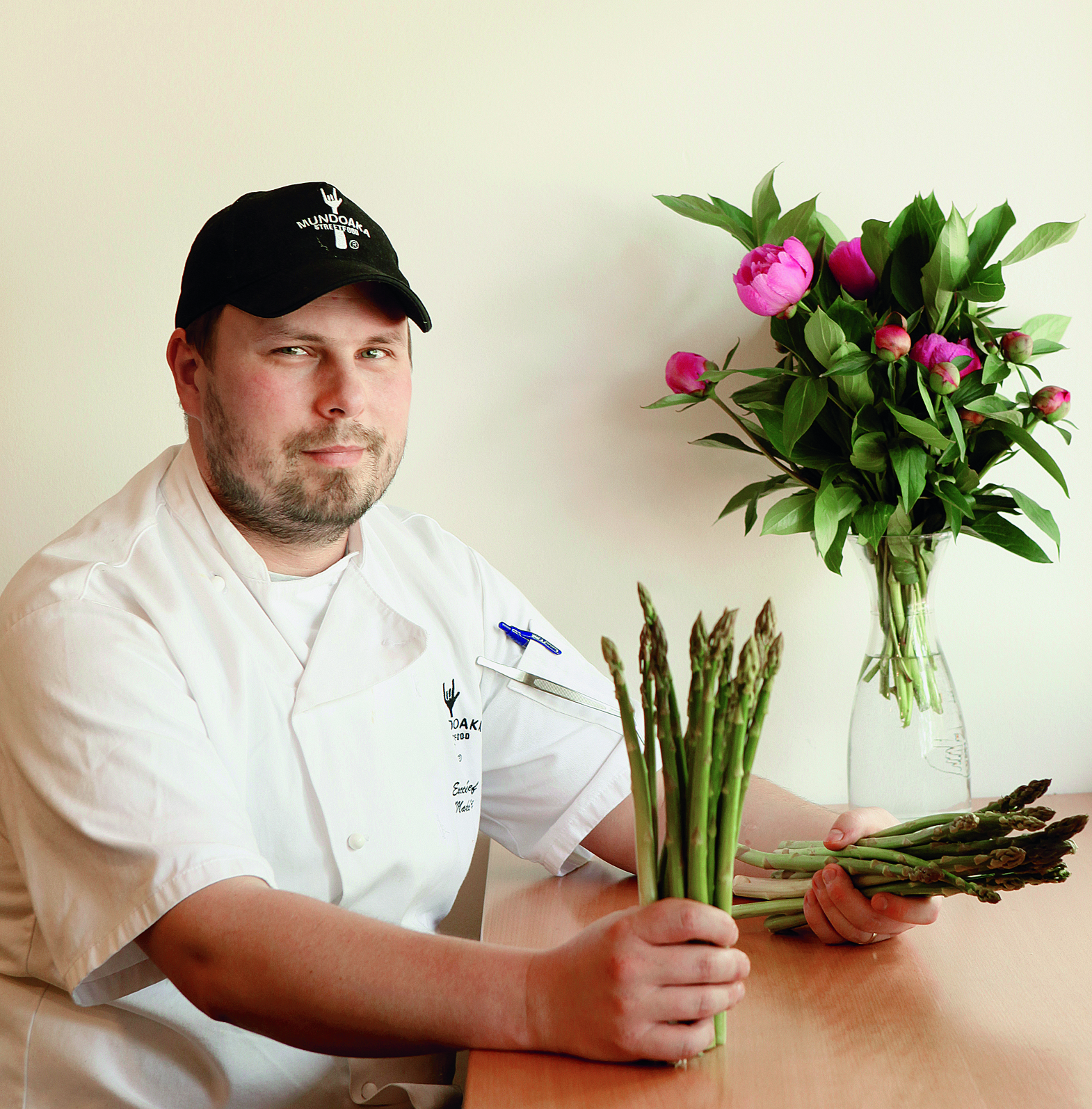Cakovec 19052016 restoran Mundoaka
Marko Palfi sparoge za Gloriju IN
Foto Mario Kucera