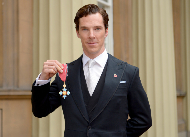 Actor Benedict Cumberbatch after receiving the CBE (Commander of the Order of the British Empire) from Queen Elizabeth II at an Investiture Ceremony at Buckingham Palace. PRESS ASSOCIATION Photo. Picture date: Tuesday November 10, 2015. He received the honour for services to the performing arts and to charity. See PA story ROYAL Investiture. Photo credit should read: Anthony Devlin/PA Wire