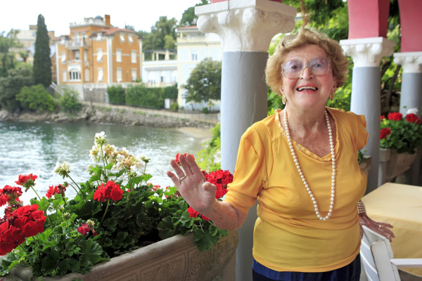 zuzi_jelinek_022.bin