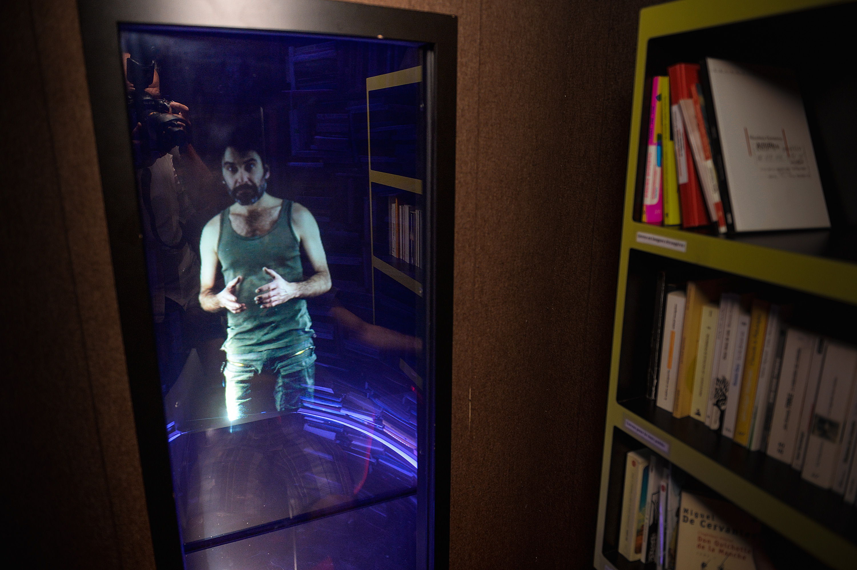 hologram_knjiznica4-020916