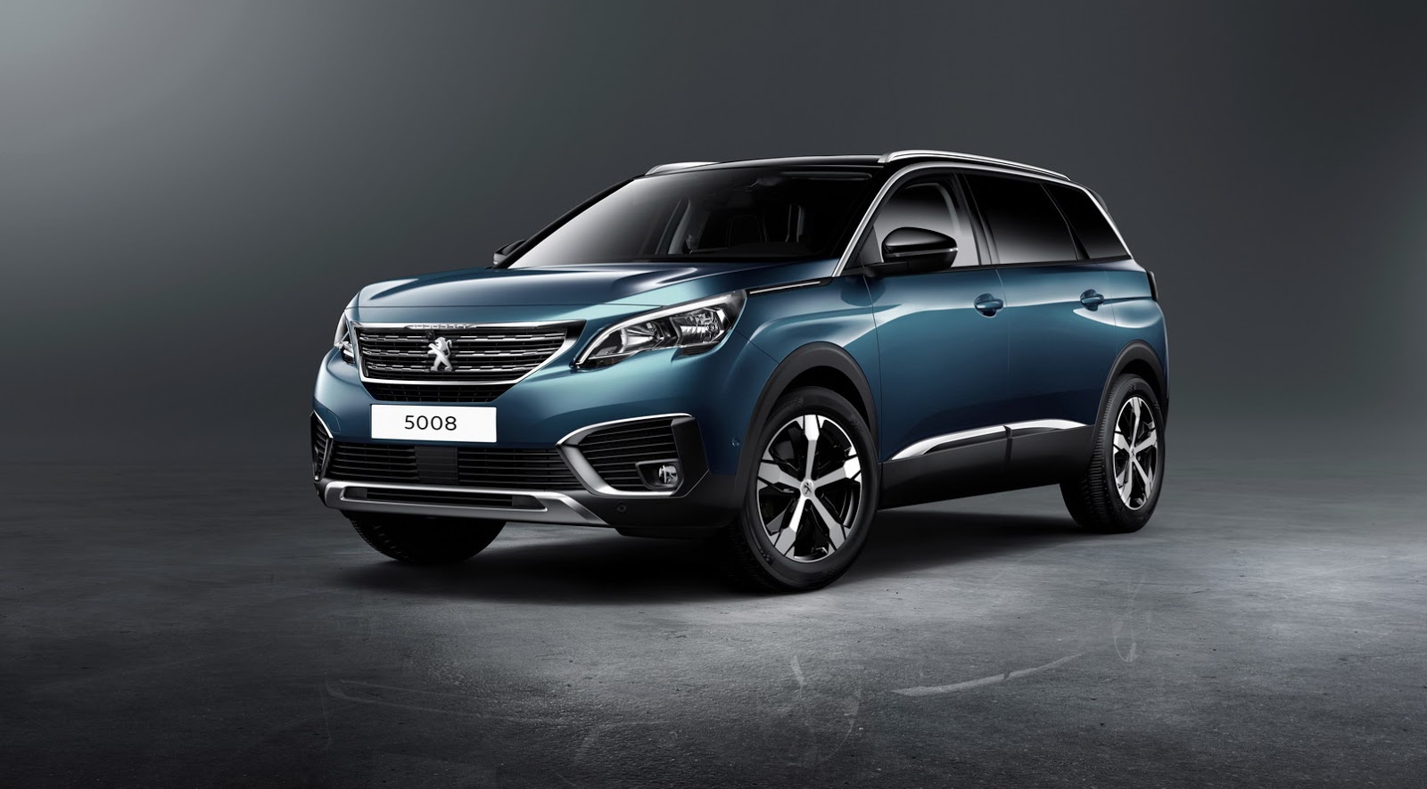 2017-pEUGEOT-5008-1
