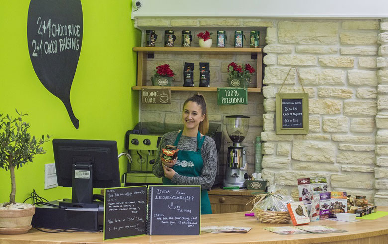 DB_Pogled_prema_pultu