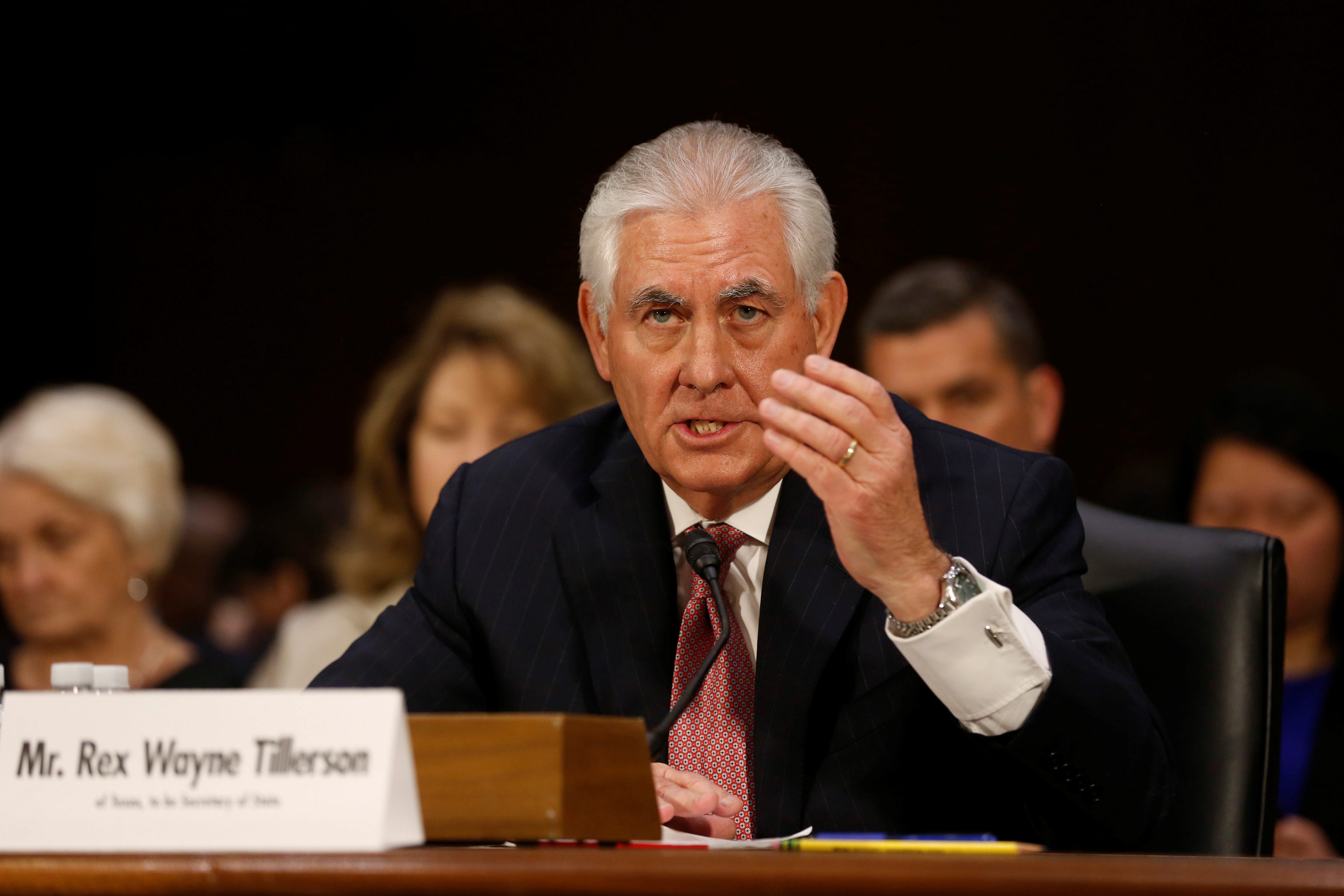 2017-01-11T174857Z_155658705_RC1BCDCA2FB0_RTRMADP_3_USA-CONGRESS-TILLERSON