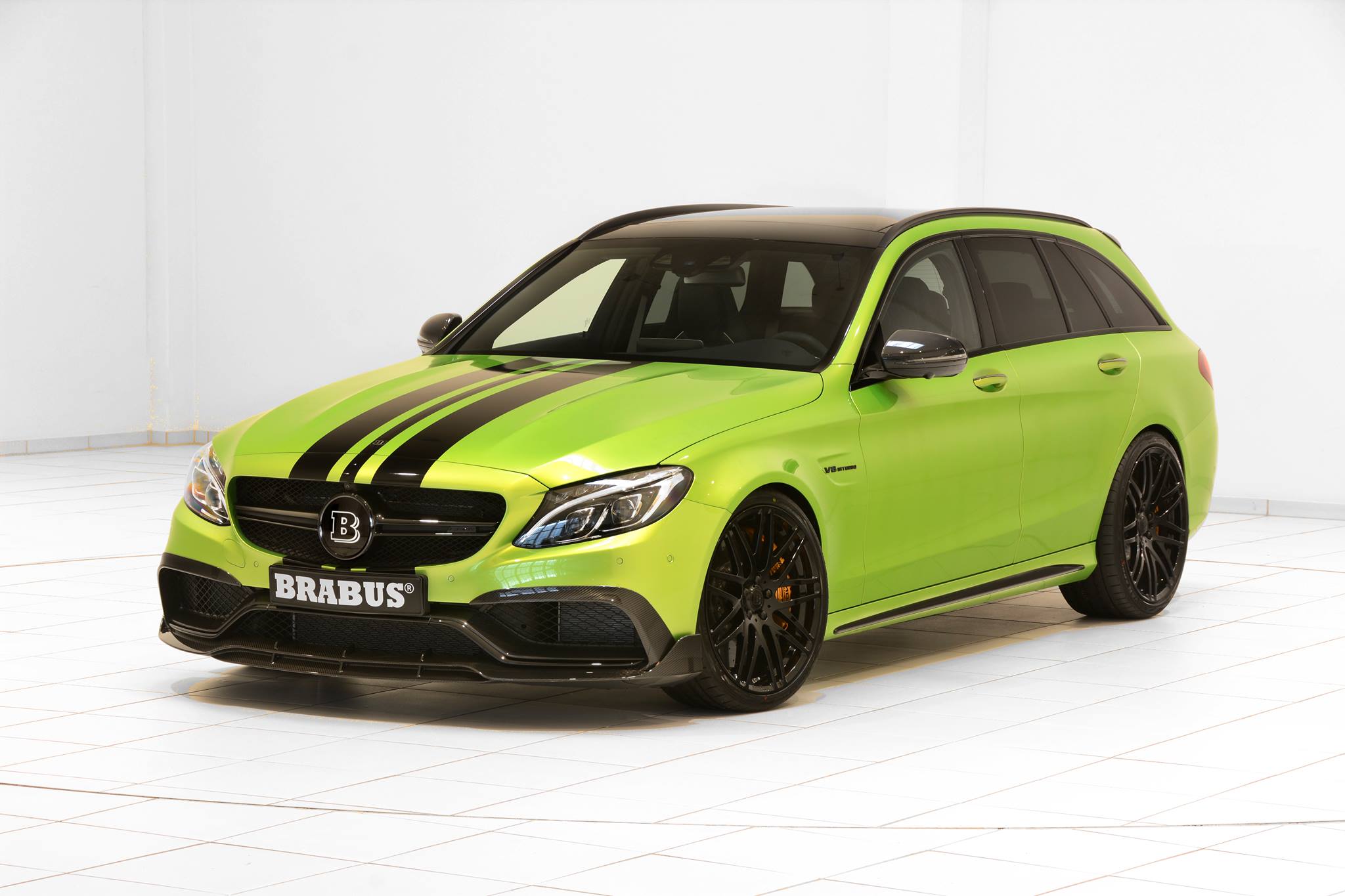 green-hell-brabus-650-is-a-c63-s-drift-wagon-114547_1