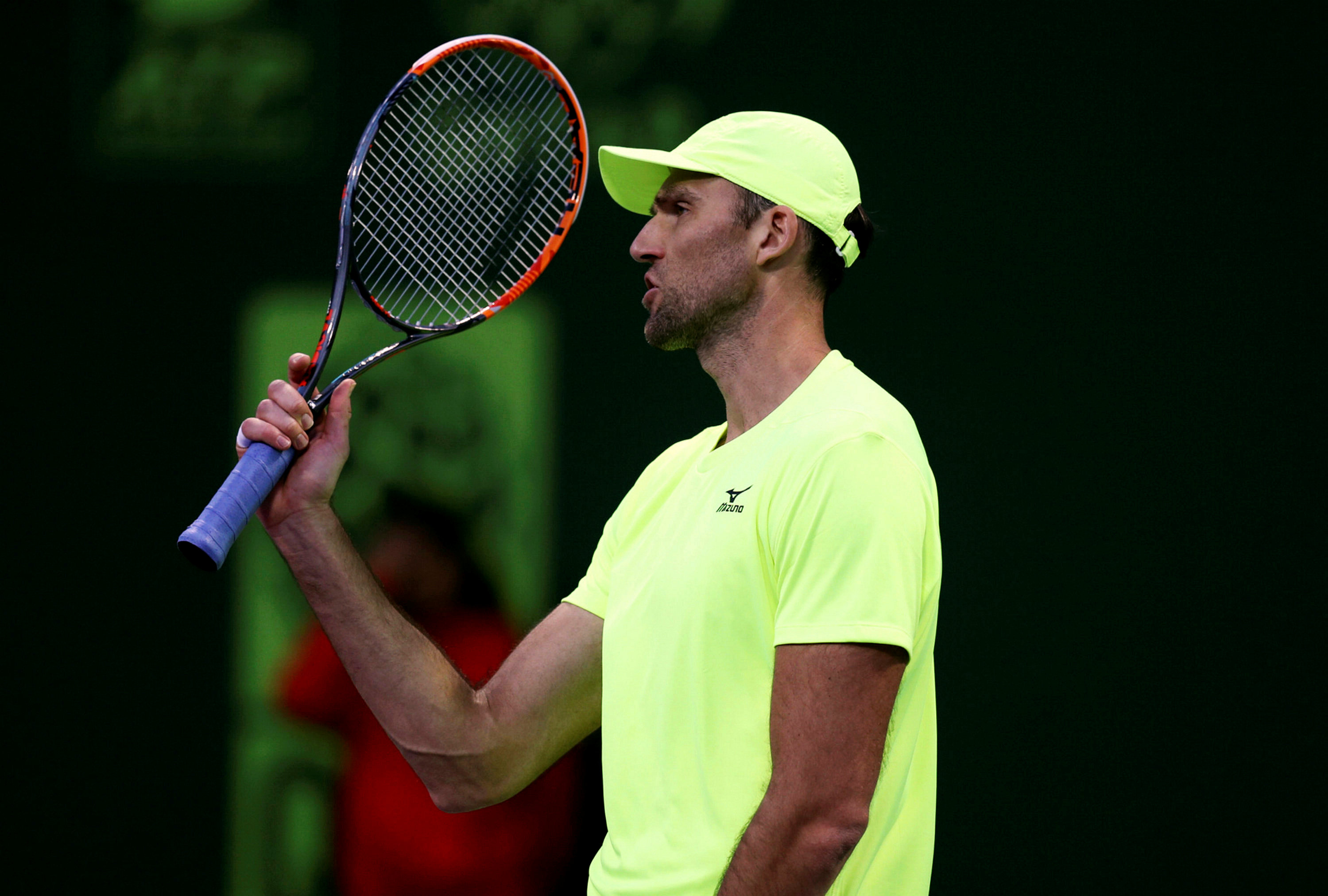 2017-01-05T150821Z_2025439080_RC163B3C5000_RTRMADP_3_TENNIS-MEN-DOHA