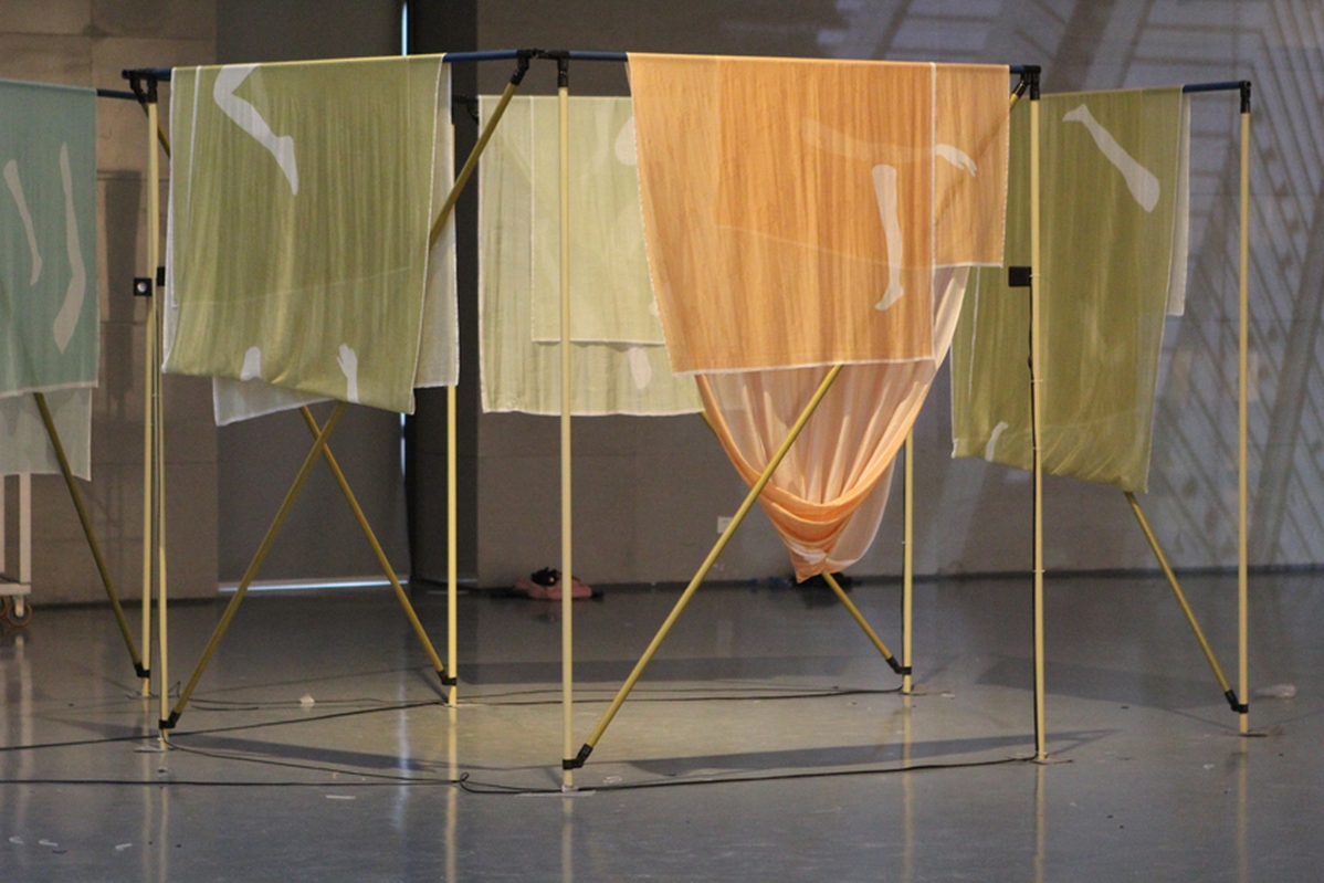 Rad Tine Gverović 'Diamond Cuts Sea of People'