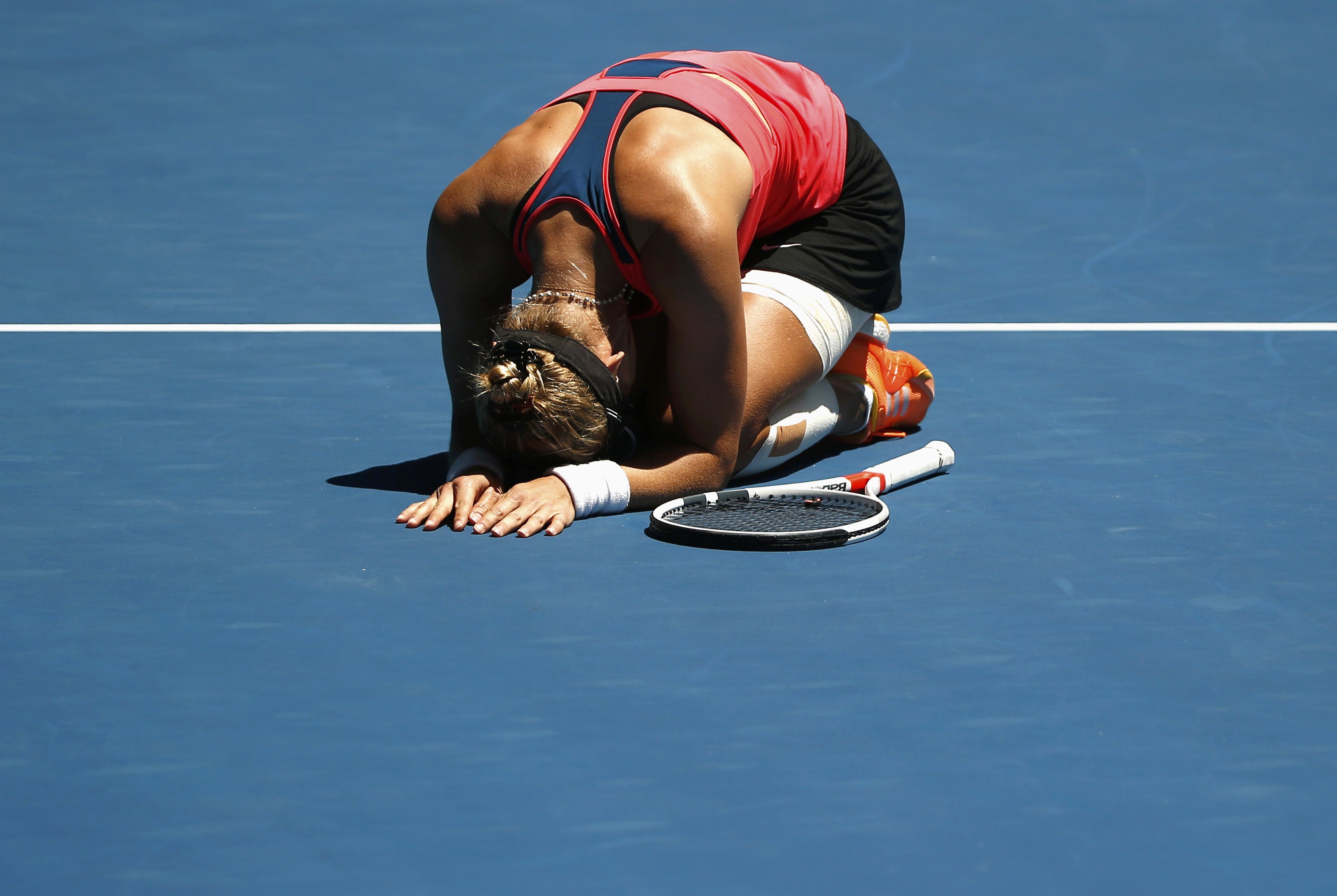 2017-01-25T021127Z_199693287_SR1ED1P062KC0_RTRMADP_3_TENNIS-OPEN