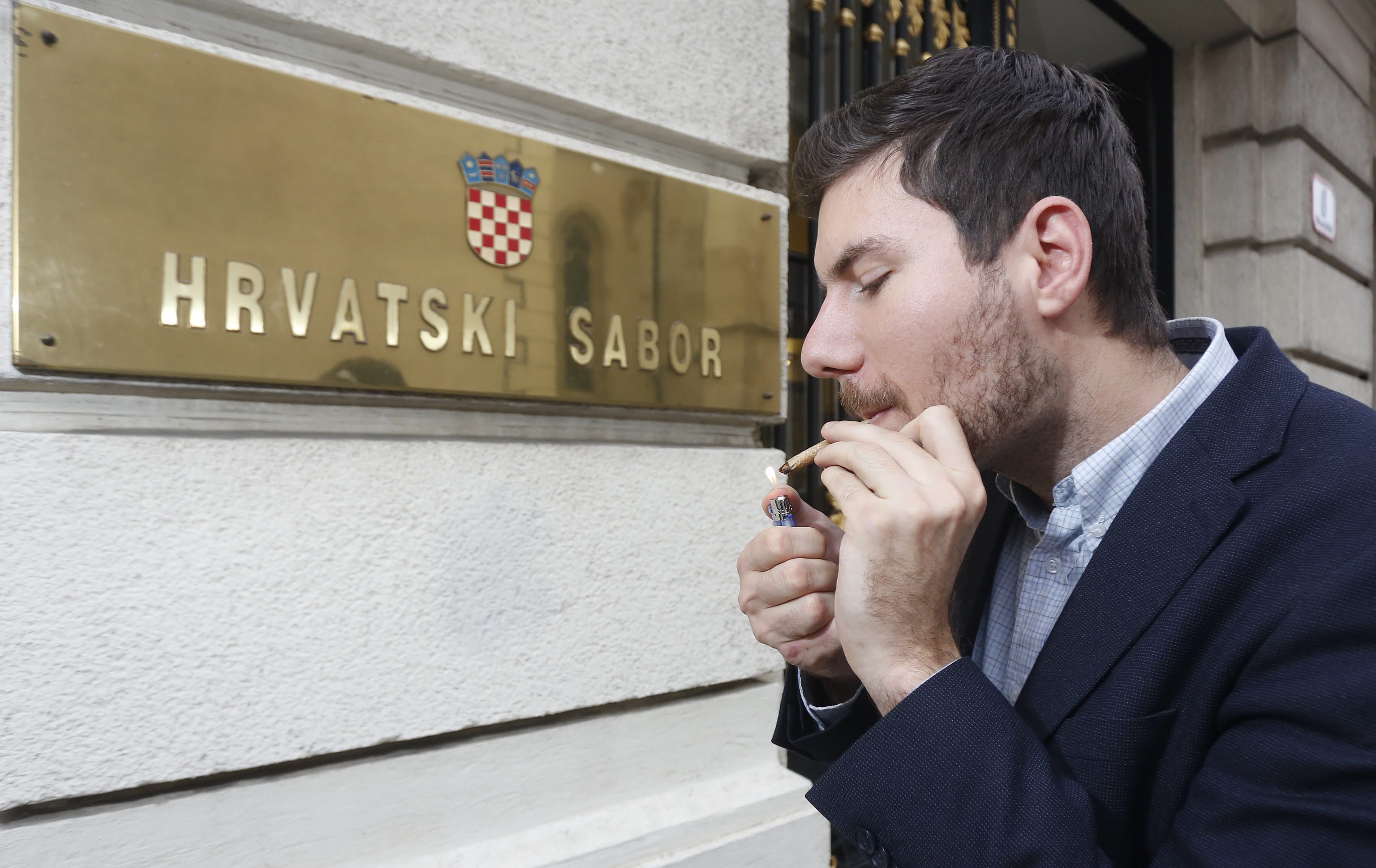 pernar_cigareta3-151216