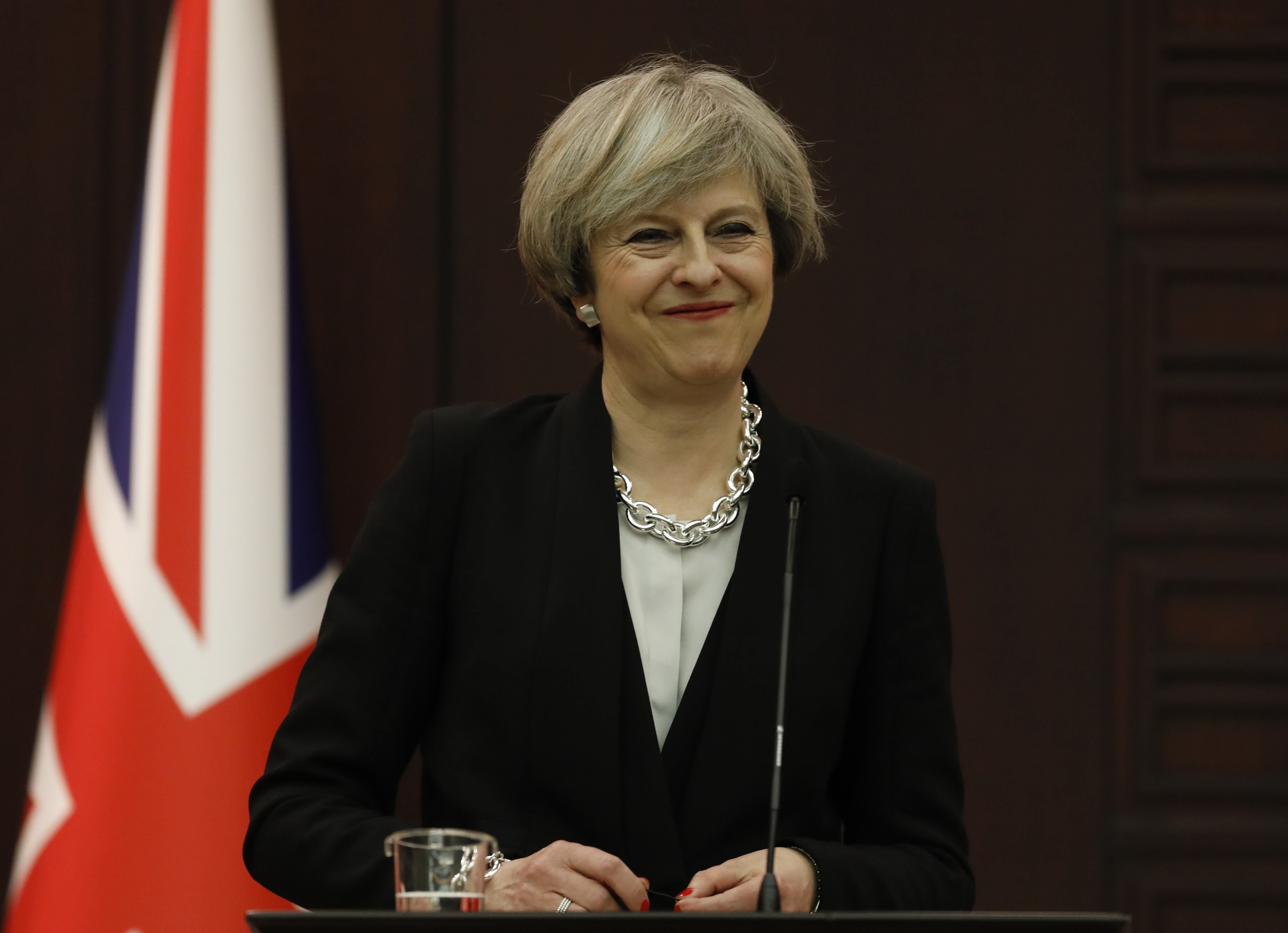 2017-01-28T164741Z_1937322274_LR1ED1S1AN4IE_RTRMADP_3_TURKEY-BRITAIN