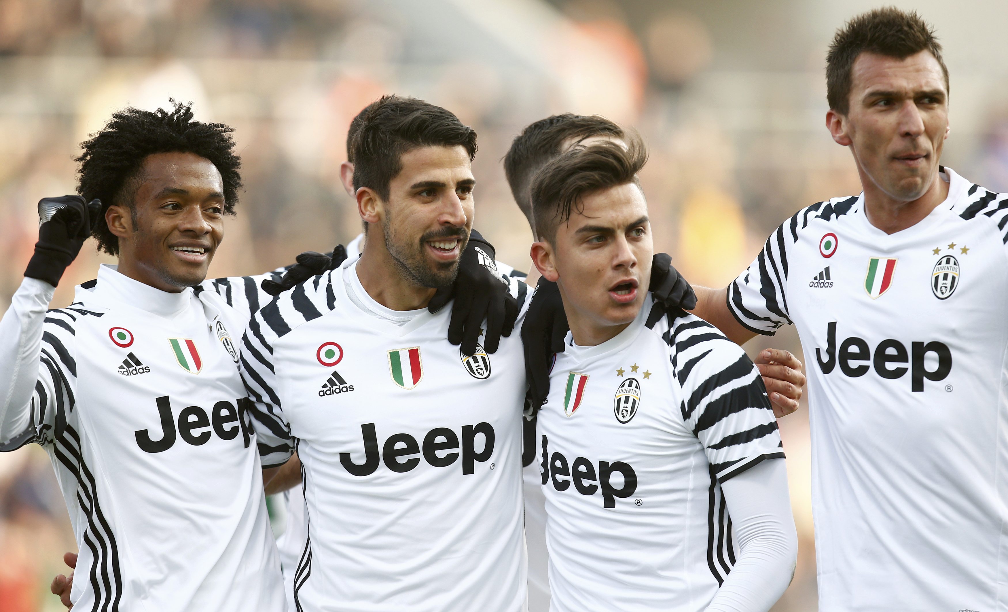2017-01-29T143649Z_1664742808_LR1ED1T14L0ZN_RTRMADP_3_SOCCER-ITALY