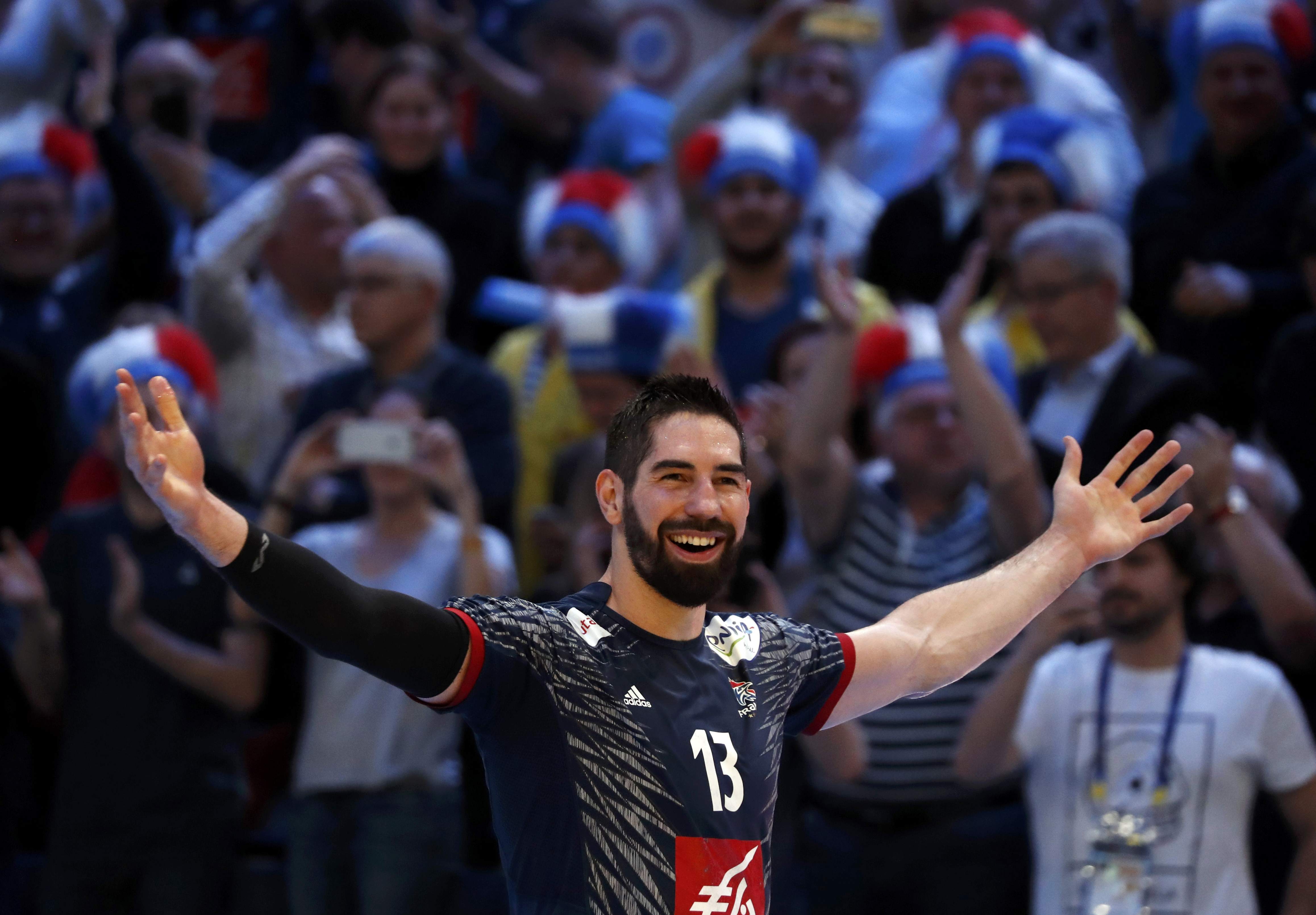 2017-01-29T181428Z_788575985_LR1ED1T1ENQ93_RTRMADP_3_HANDBALL-WORLD