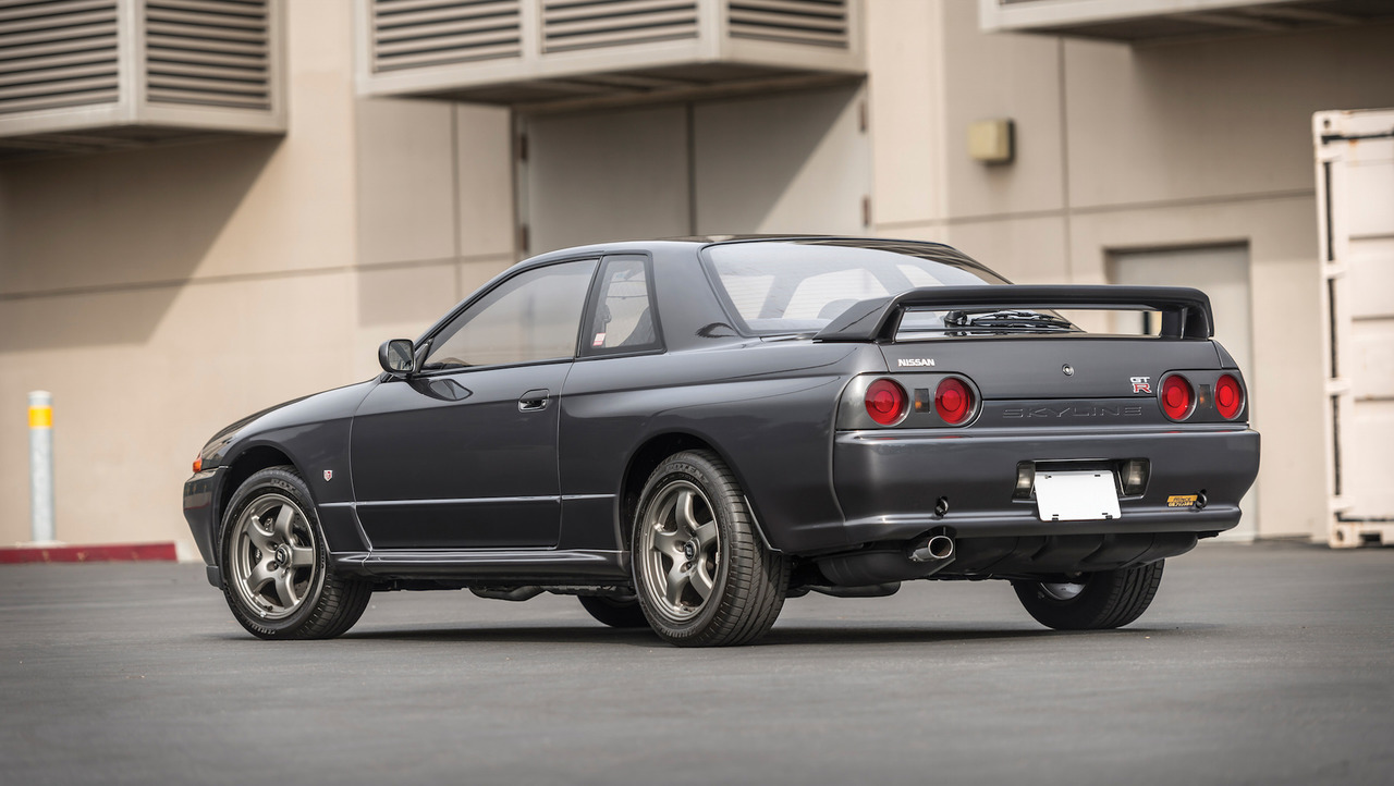 1989-nissan-skylline-gt-r-r32-auction