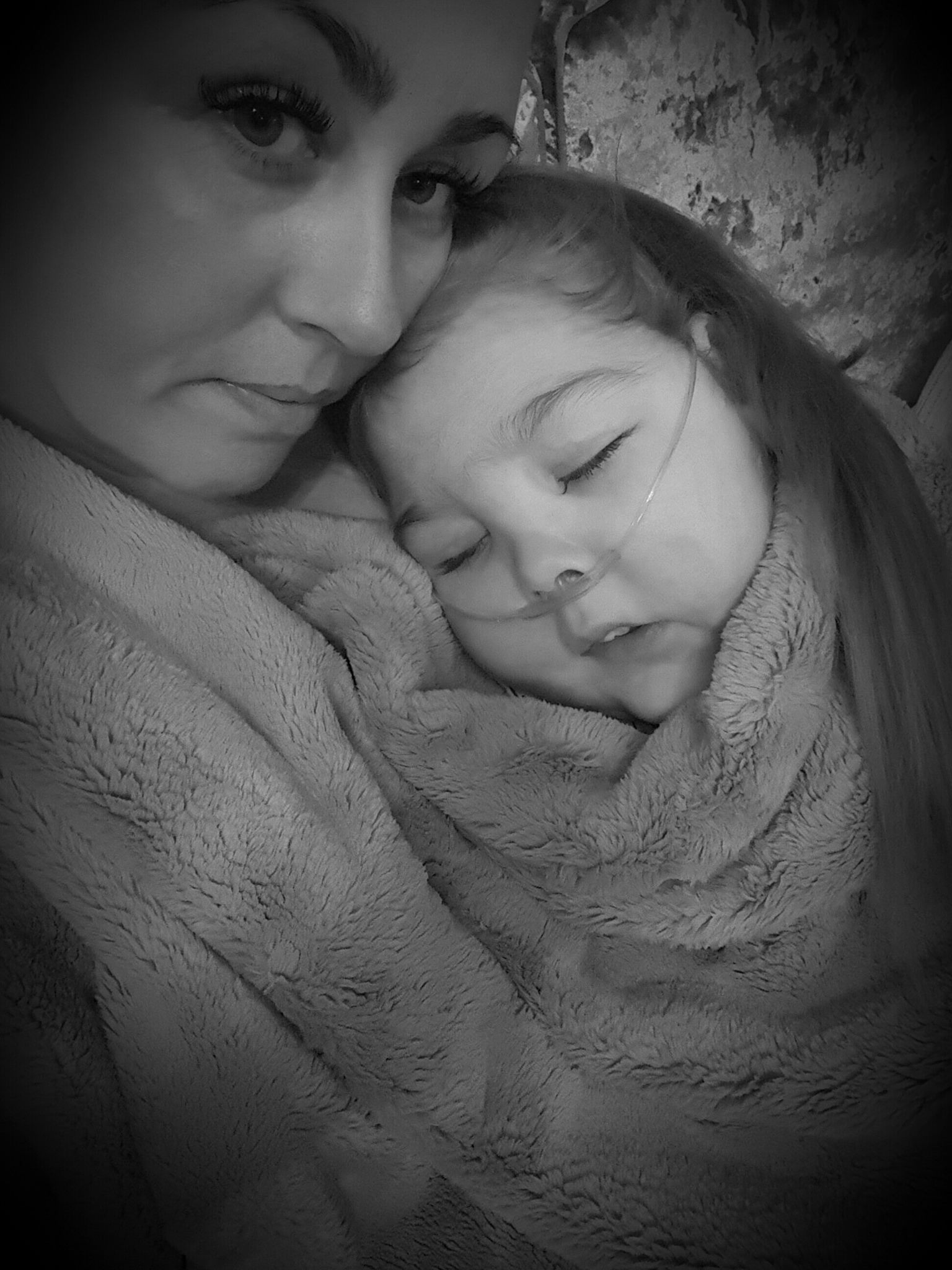 Mama Claire Morrish i kćer Ezmae Catley