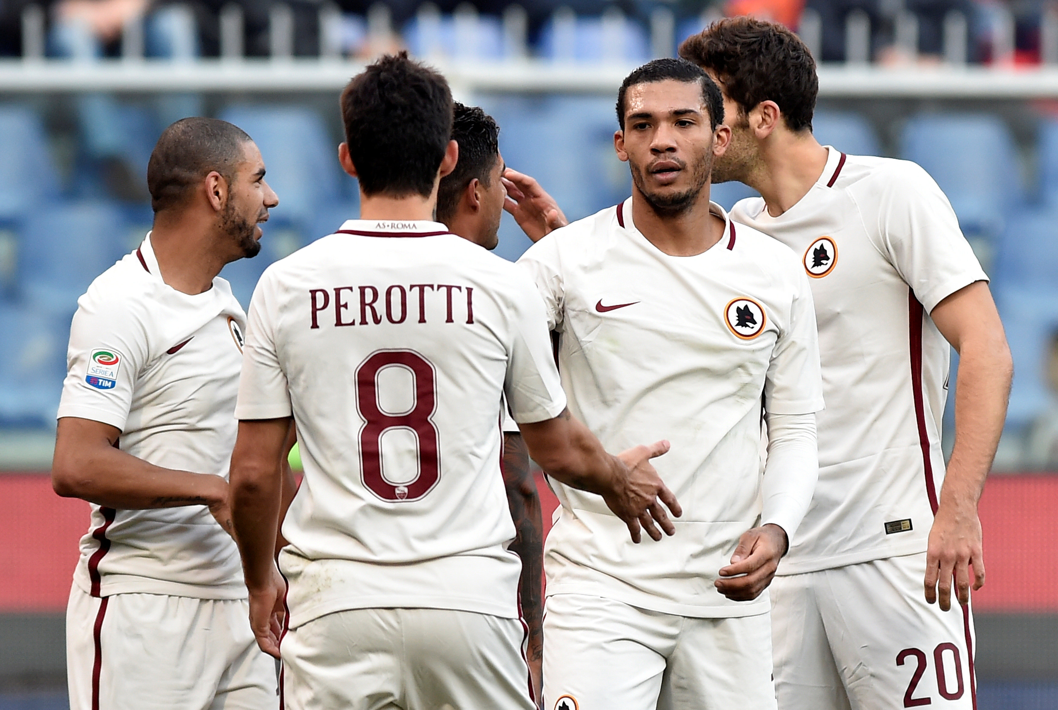 2017-01-08T145243Z_1080146657_RC1633A58110_RTRMADP_3_SOCCER-ITALY