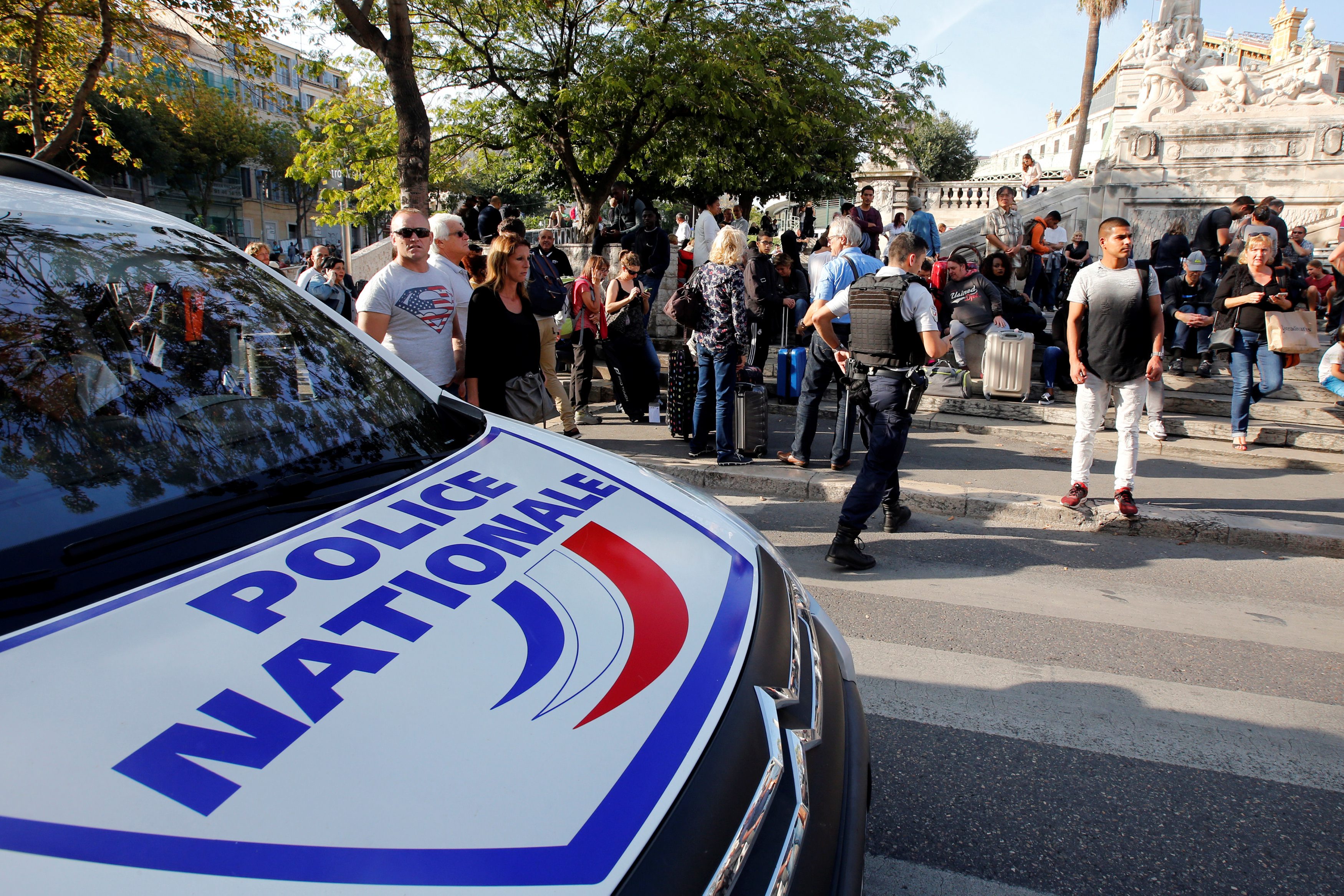 2017-10-01T151829Z_740675294_RC12969C43C0_RTRMADP_3_FRANCE-SECURITY-MARSEILLE