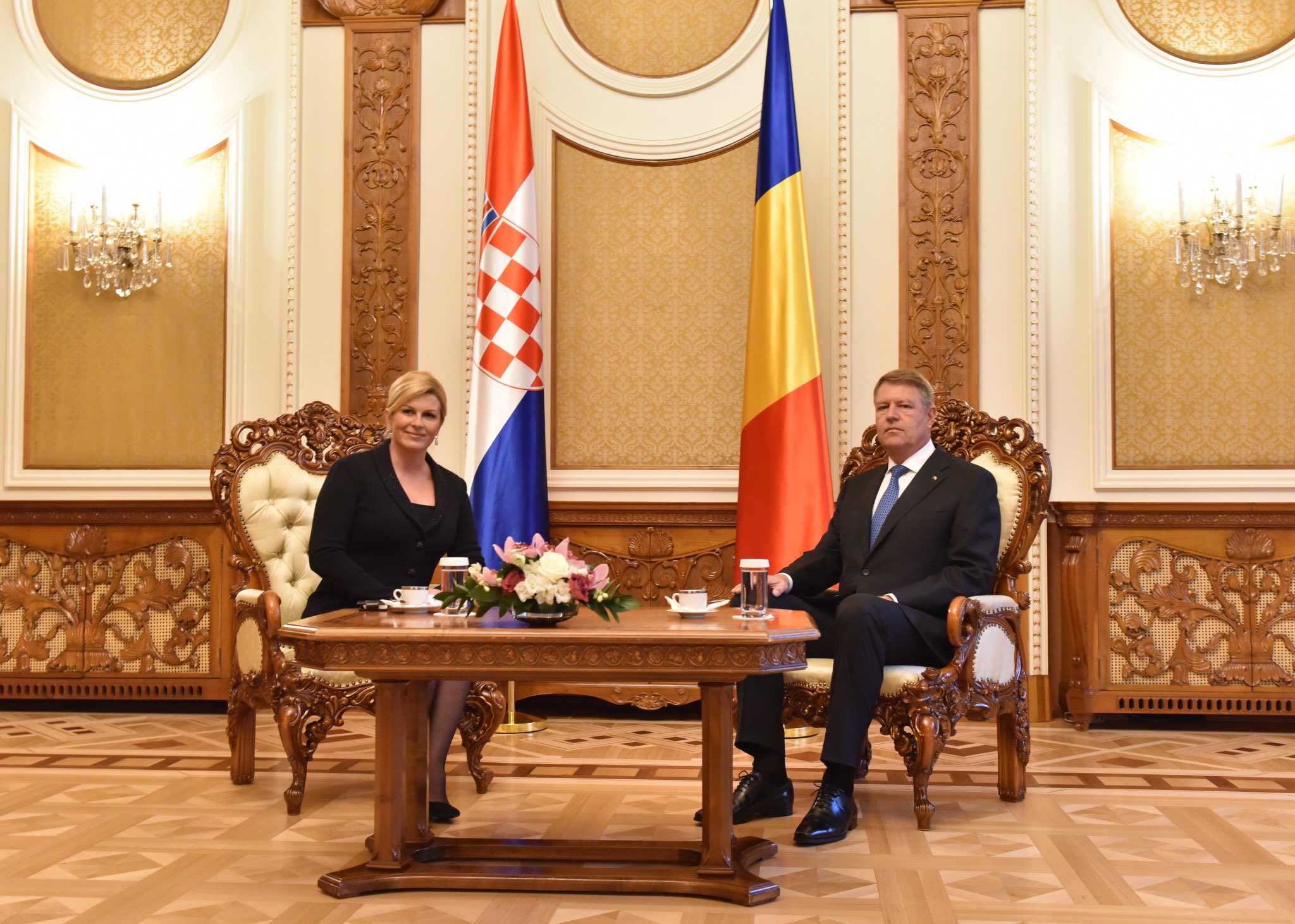 Hrvatska predsjednica Kolinda Grabar-Kitarović i njezin rumunjski kolega Klaus Iohannis