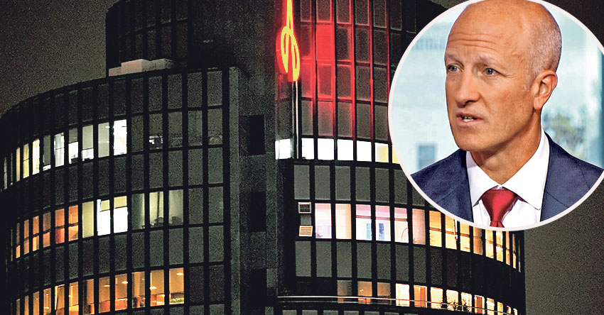 Tom Wagner (u krugu)