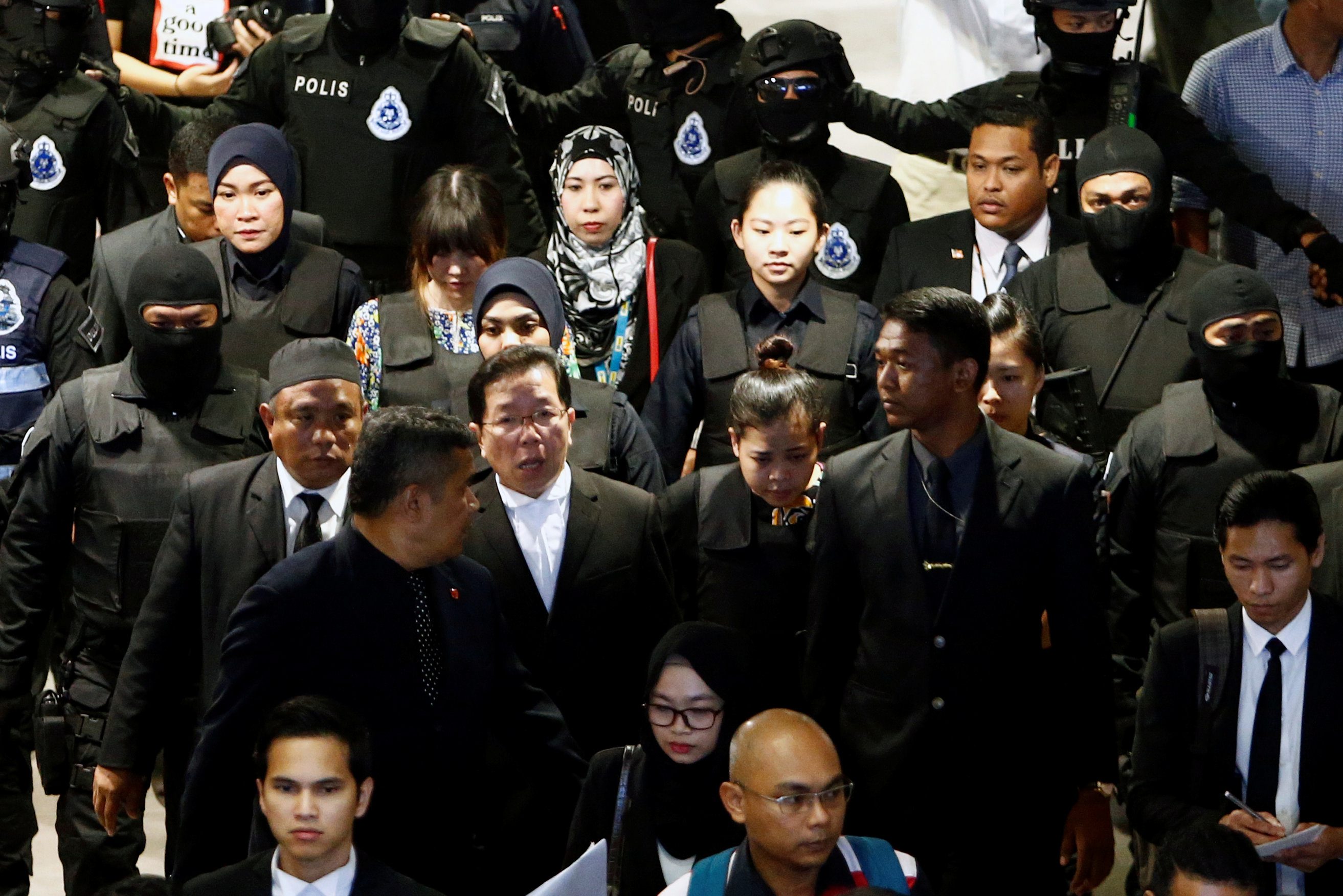 2017-10-24T032035Z_554909335_RC1388C08B60_RTRMADP_3_NORTHKOREA-MALAYSIA-KIM-AIRPORT