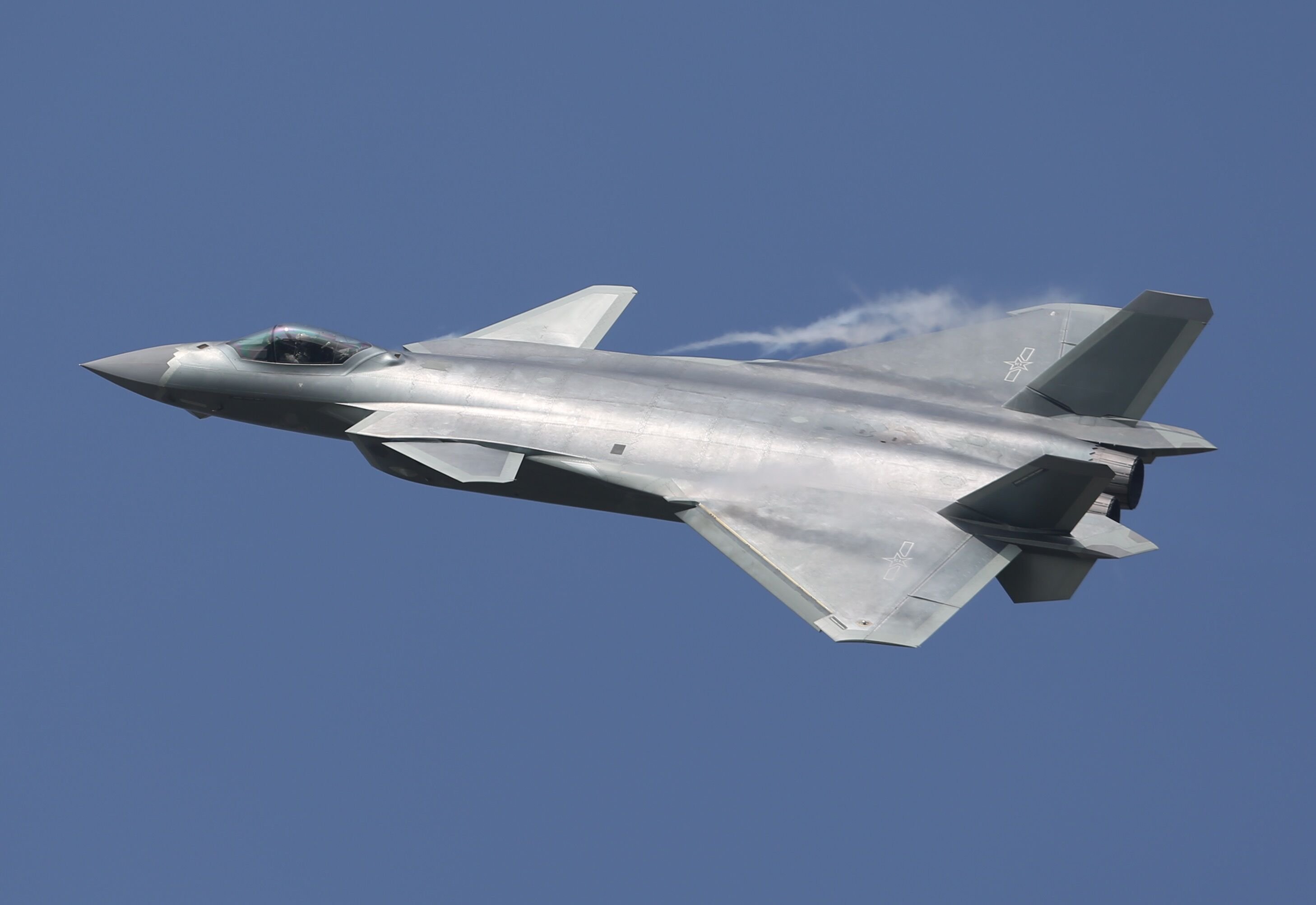 Chengdu J-20 snimljen krajem 2016.