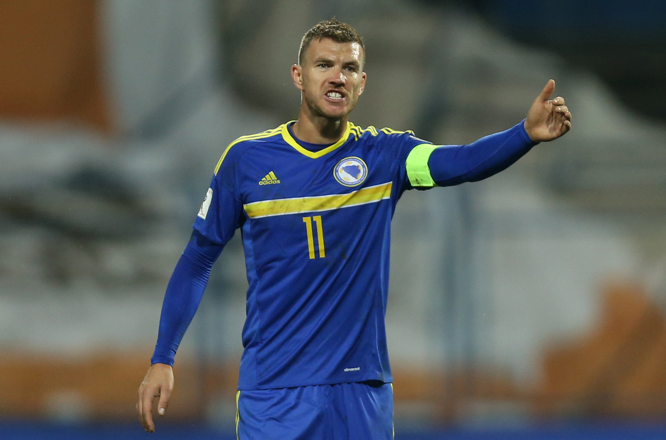 2017-10-07T164607Z_280785676_RC193D4DF130_RTRMADP_3_SOCCER-WORLDCUP-BIH-BEL