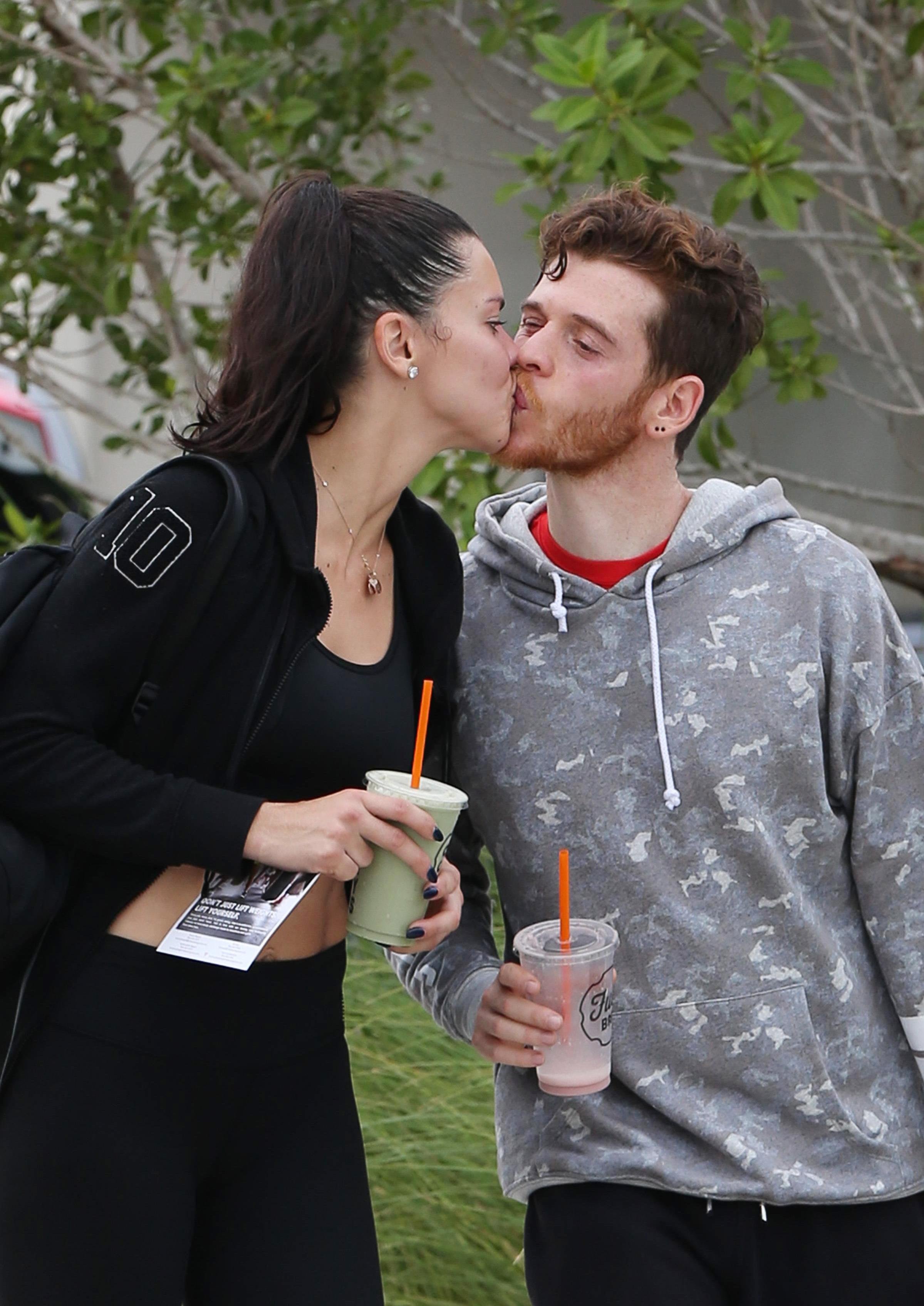 Brazilska manekenka već pola godine ljubi turskog spisatelja Metina Haru