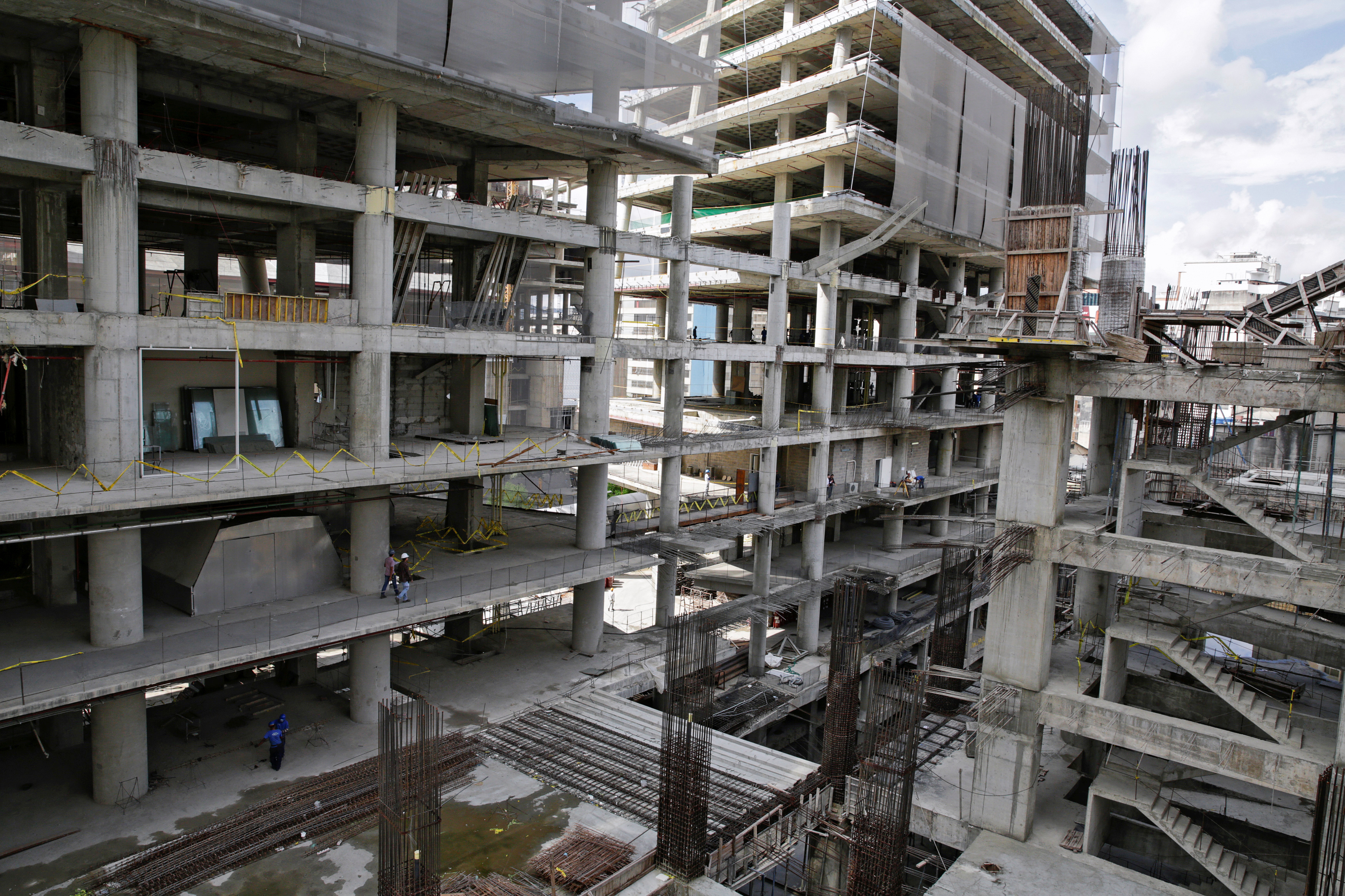 Nedovršeni šoping i poslovni centar u Caracasu