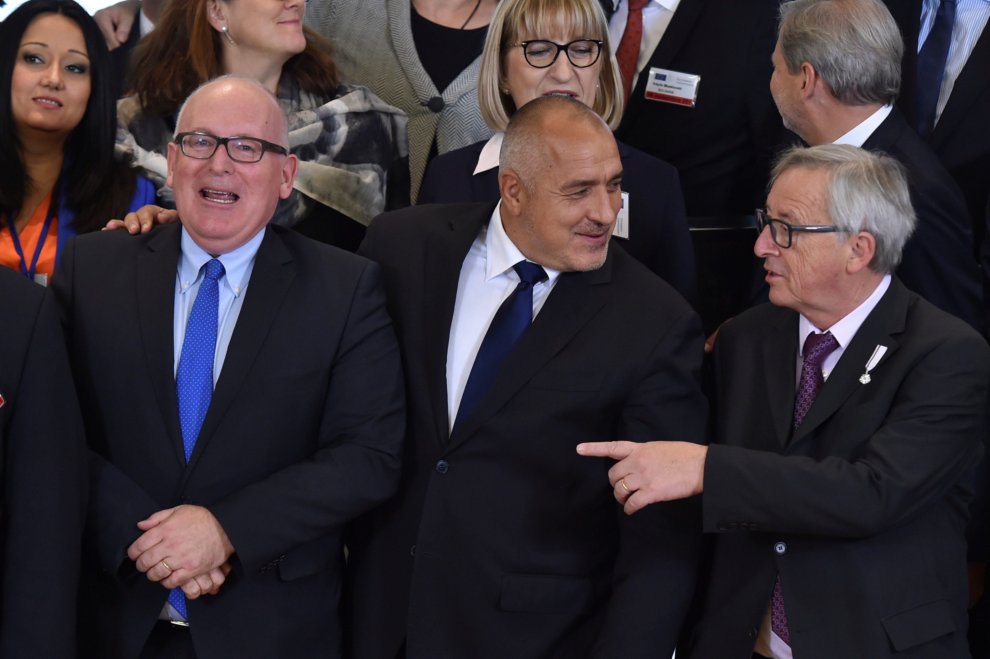 S lijeva na desno: potpredsjednik Europske komisije Frans Timmermans, bugarski premijer Bojko Borisov i predsjednik EK Jean-Claude Juncker