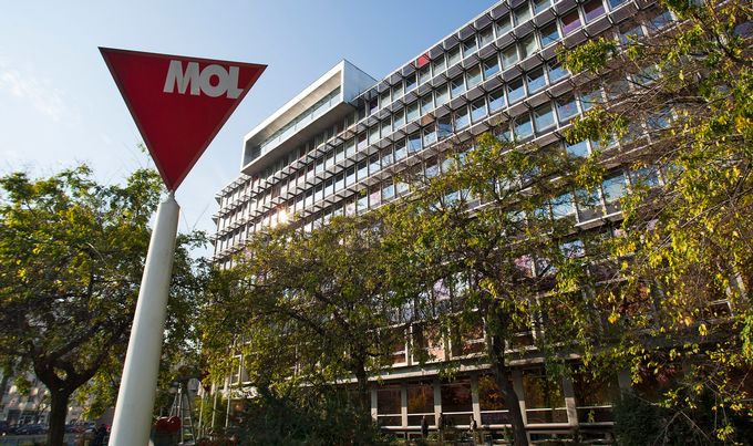 budimpesta_mol1-081113