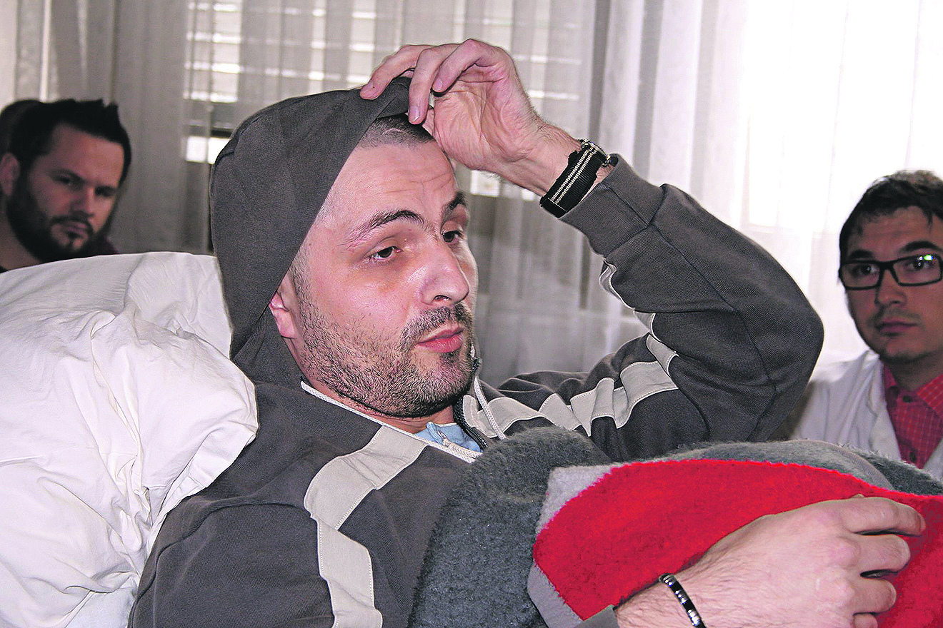 Zdenko Mrzljak na suđenje je dovezen u bolničkom krevetu jer je tvrdio kako nije sposoban sjediti.