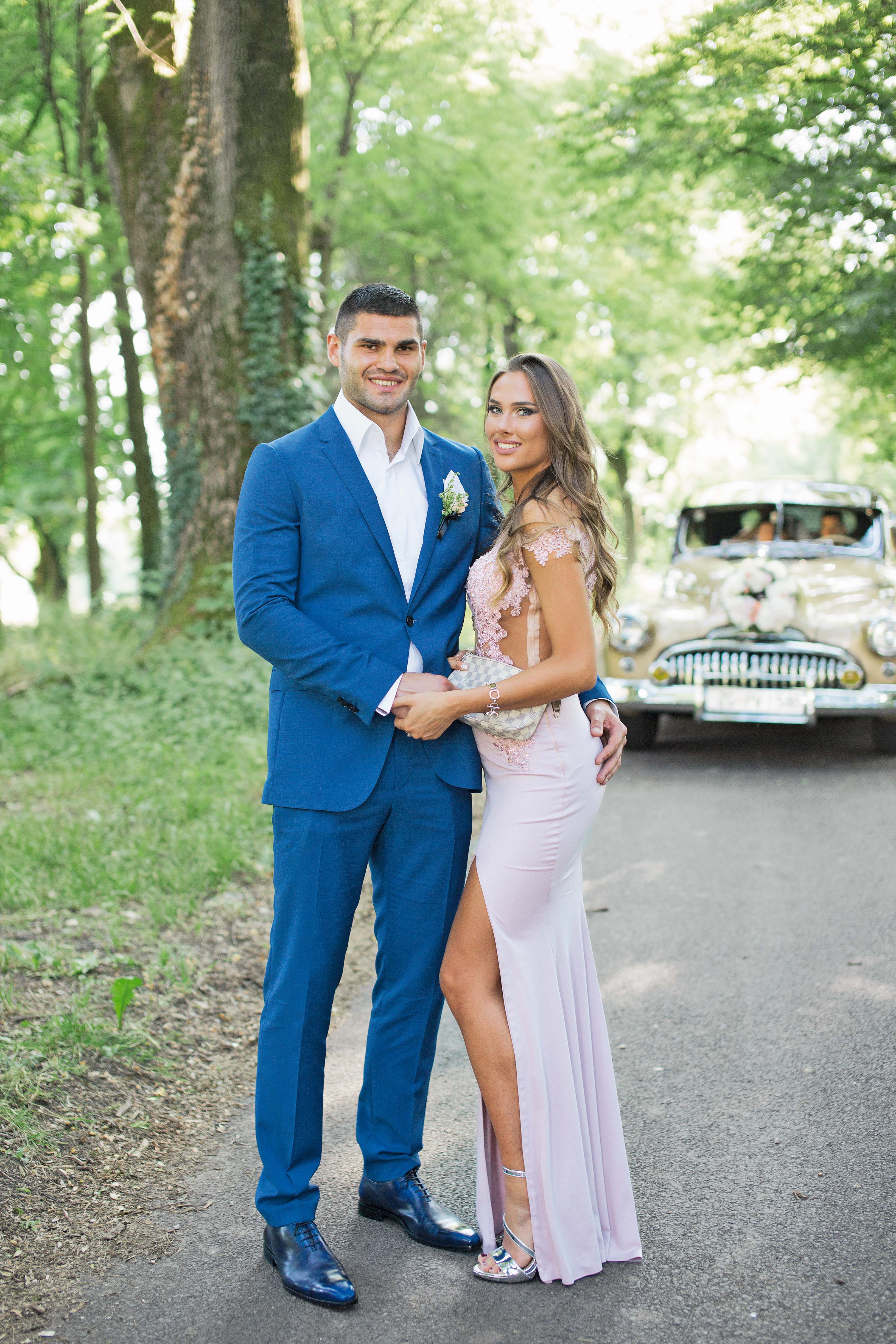 Sa studenticom ekonomije Marinelom Ćajom u vezi je četiri godine, a ljetos je bio vjenčani kum svom prijatelju, veslaču Valentu Sinkoviću