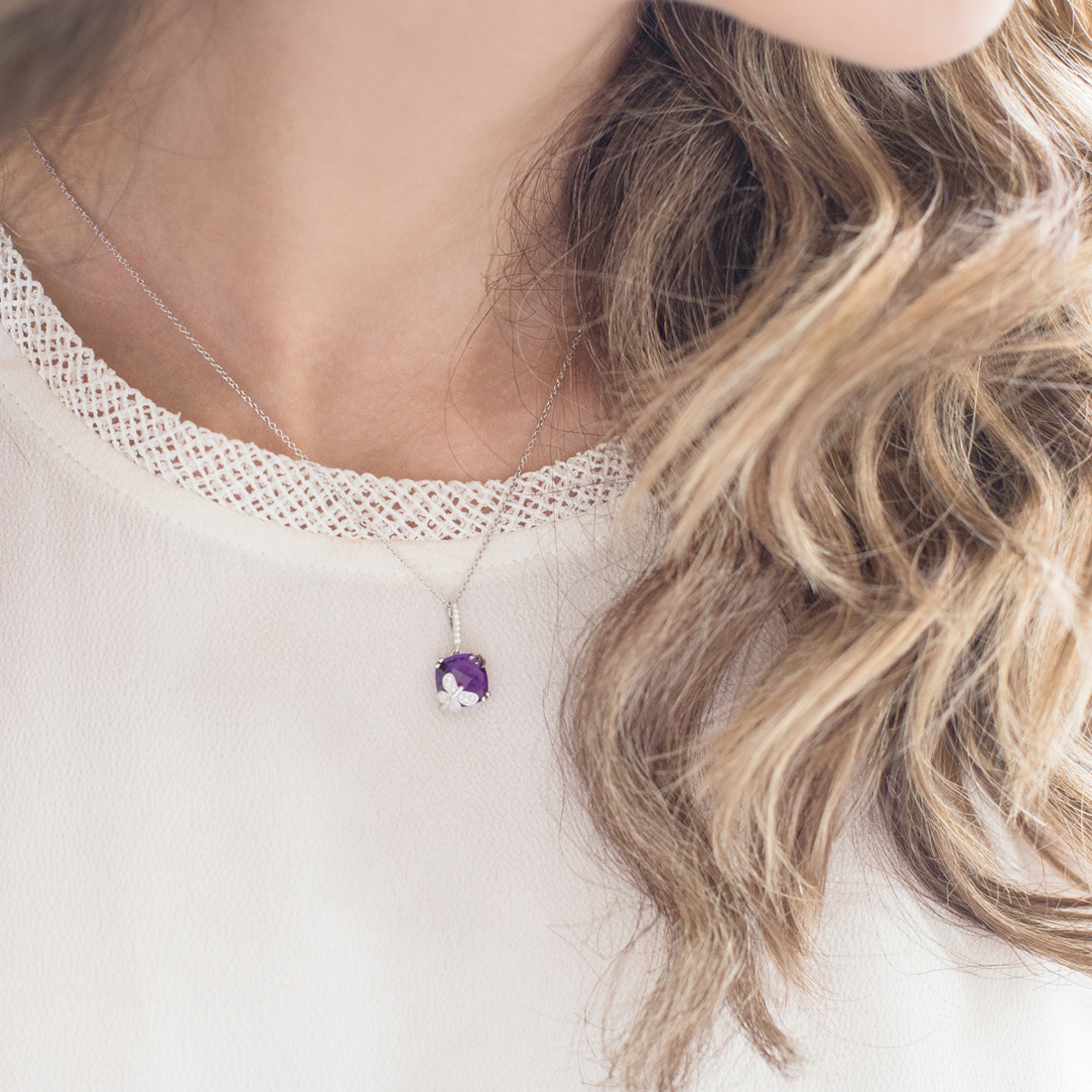 Zlatni privjesak s briljantima i ametistom - Zaks, 2.812,50 kn