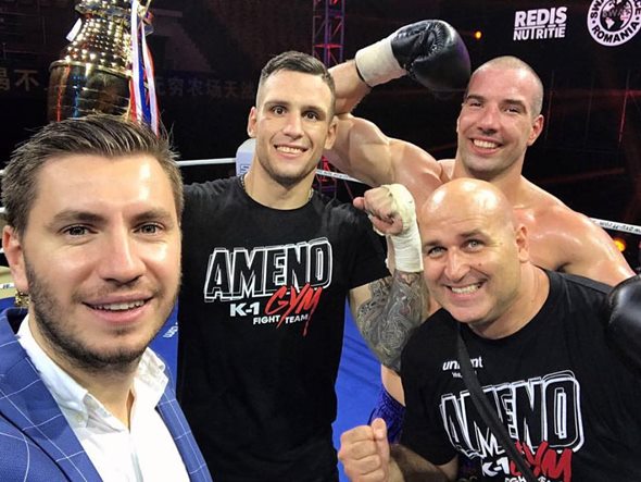 Antonio Plazibat (u sredini)